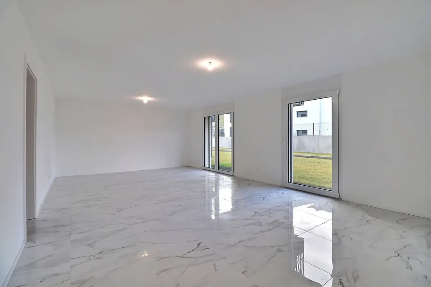 Appartement 4.5 pièces en rez-jardin à Moudon - Foto 3 di 13