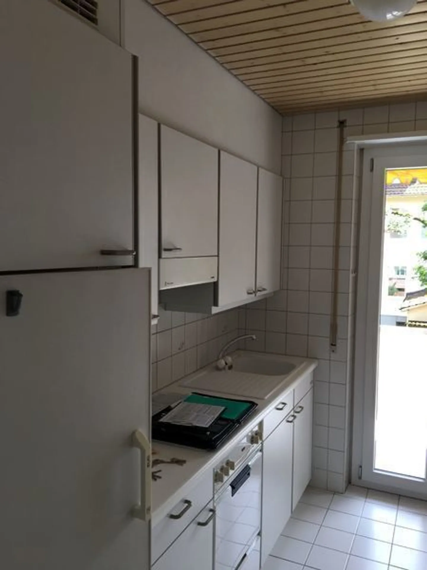 Cozy Apartment in Prime Location - Photo 3 of 5