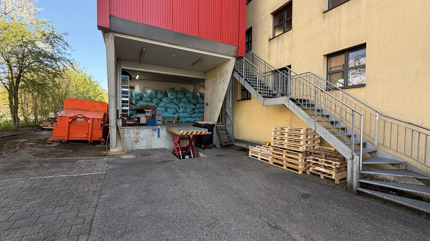 Spazio di magazzino e produzione nell'area industriale di Burgdorf in affitto - Foto 15 di 15