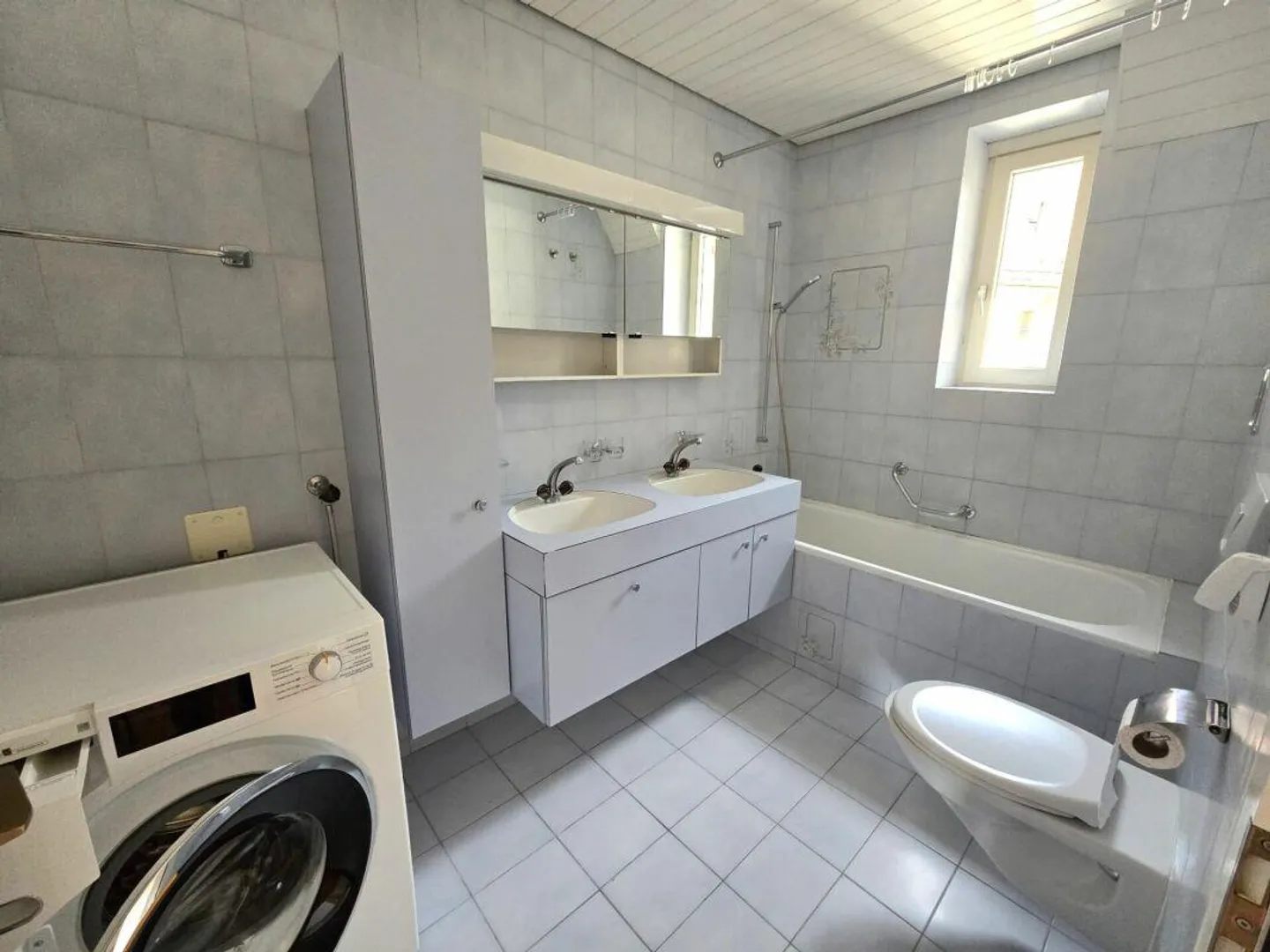 Appartement lumineux de 3,5 pièces au dernier étage - Photo 9 sur 9