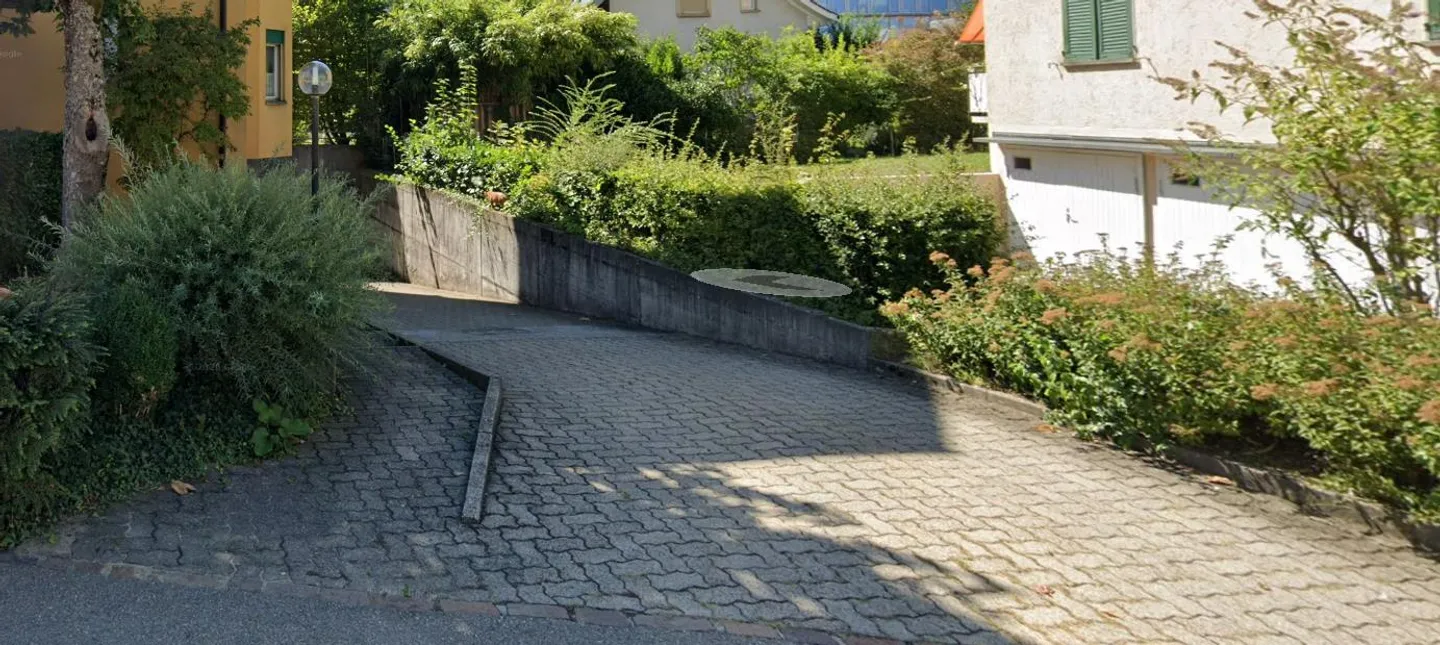 Place de parking dans un parking souterrain - Photo 1 sur 1