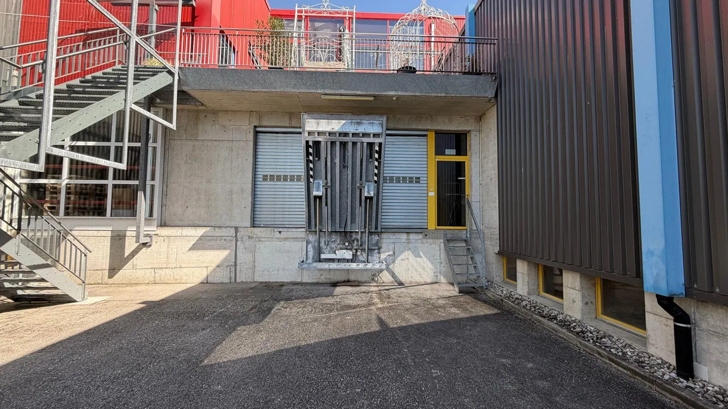 Spazio di magazzino e produzione nell'area industriale di Burgdorf in affitto - Foto 14 di 15