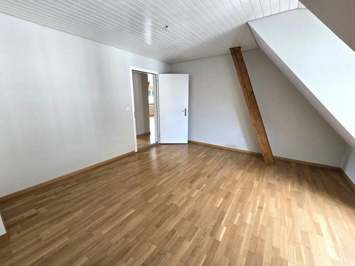 Appartement lumineux de 3,5 pièces au dernier étage - Photo 5 sur 9