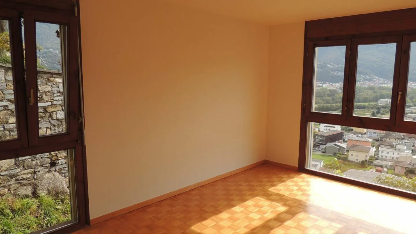 Maison individuelle de 5 pièces, jardin et agréable vue dégagée - Photo 12 sur 26