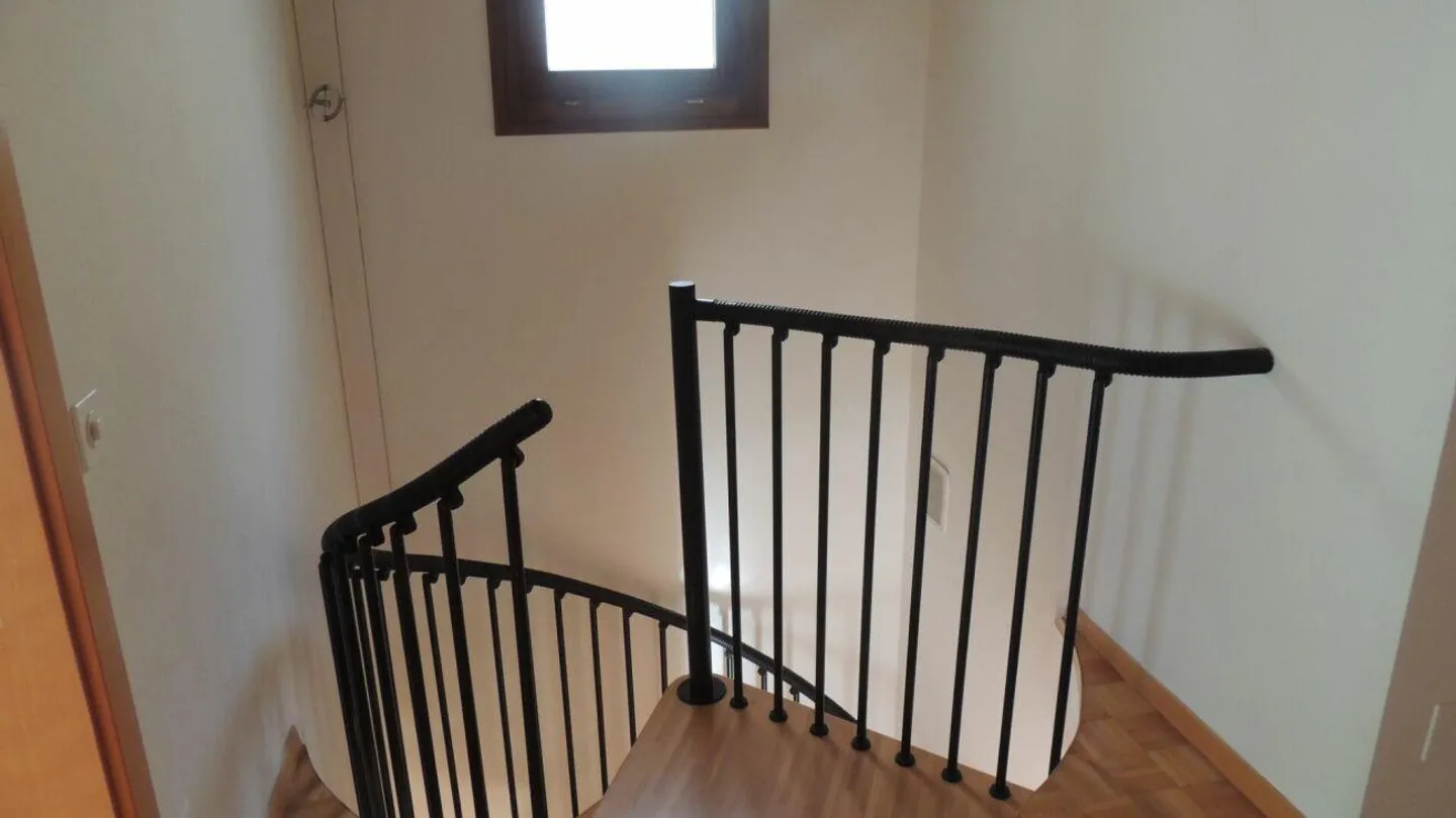 Maison individuelle de 5 pièces, jardin et agréable vue dégagée - Photo 13 sur 26