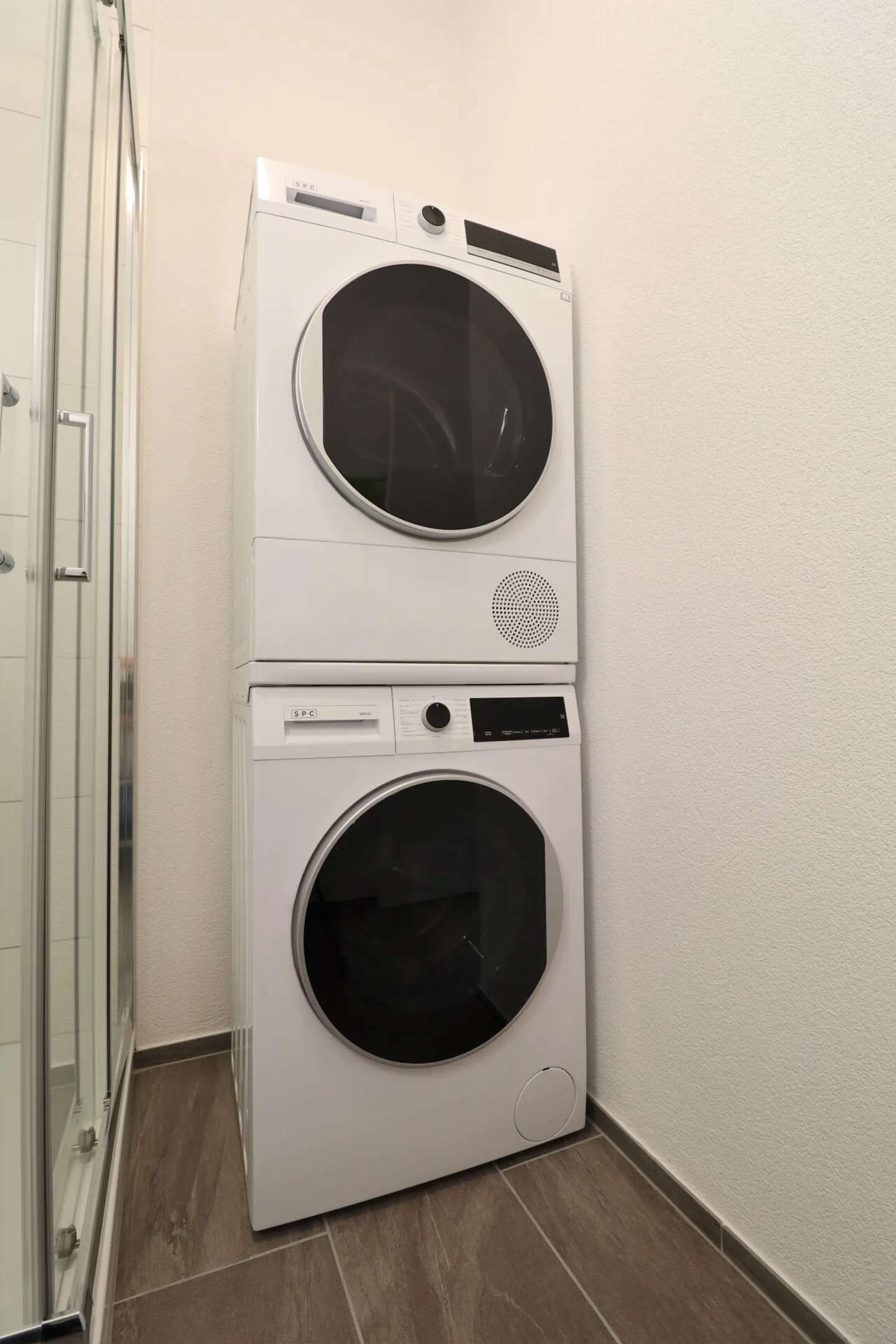Cercasi nuovo inquilino per un moderno appartamento di 1,5 stanze - Foto 7 di 8