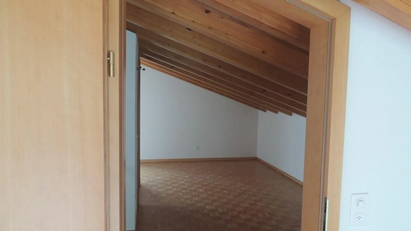 Maison individuelle de 5 pièces, jardin et agréable vue dégagée - Photo 18 sur 26