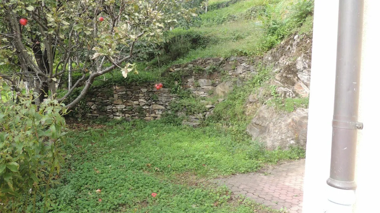 Maison individuelle de 5 pièces, jardin et agréable vue dégagée - Photo 25 sur 26