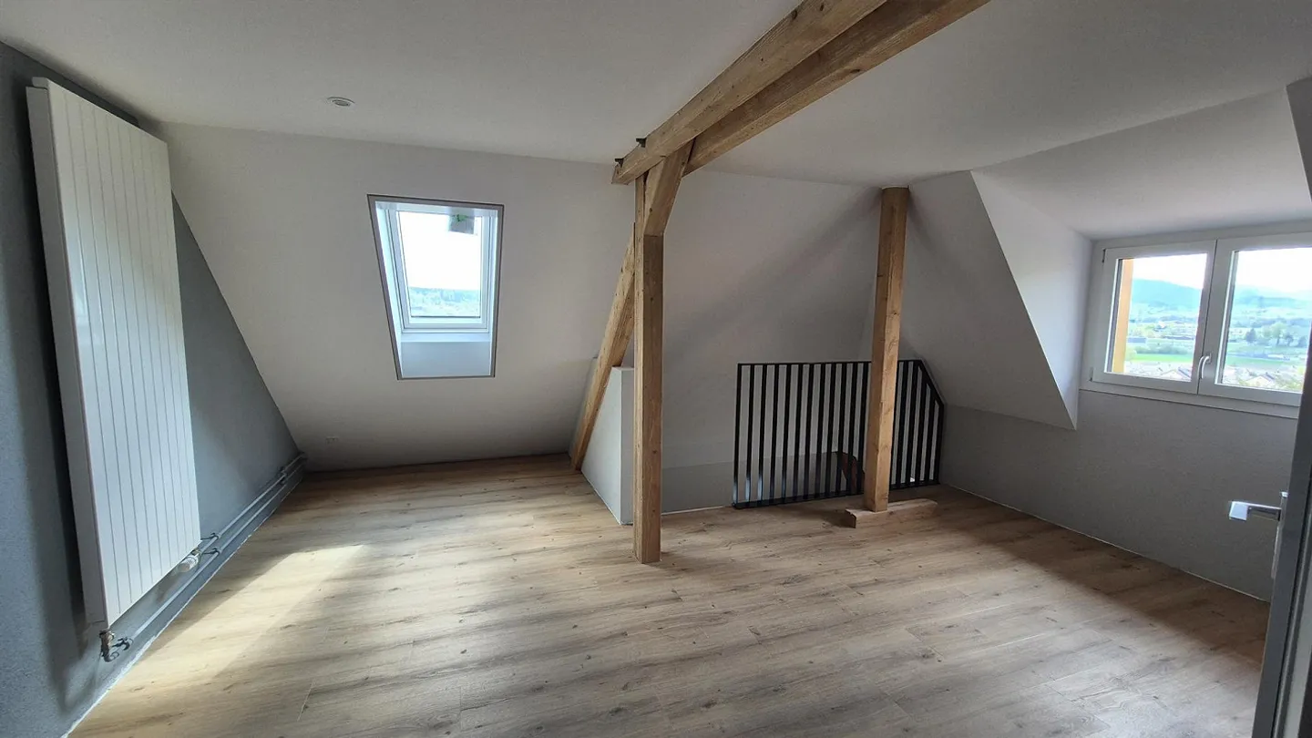 Moderno appartamento mansardato di 2,5 stanze su due piani - Foto 6 di 9