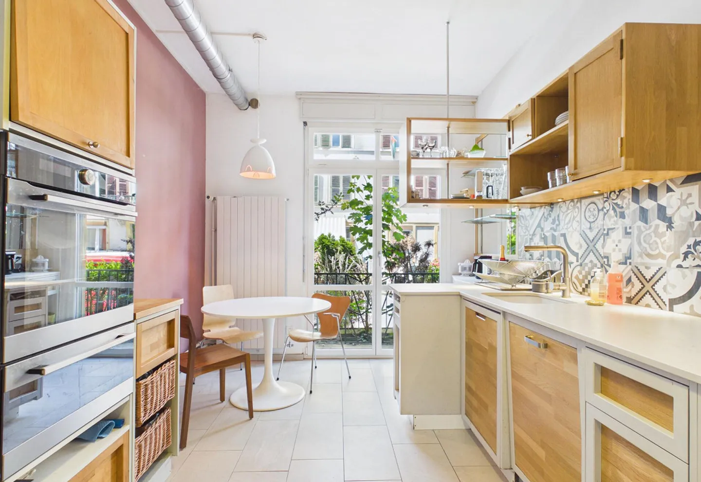 Stylisches 8.5-Zimmer-Stadthaus mit Gartenoase - Foto 7 von 14