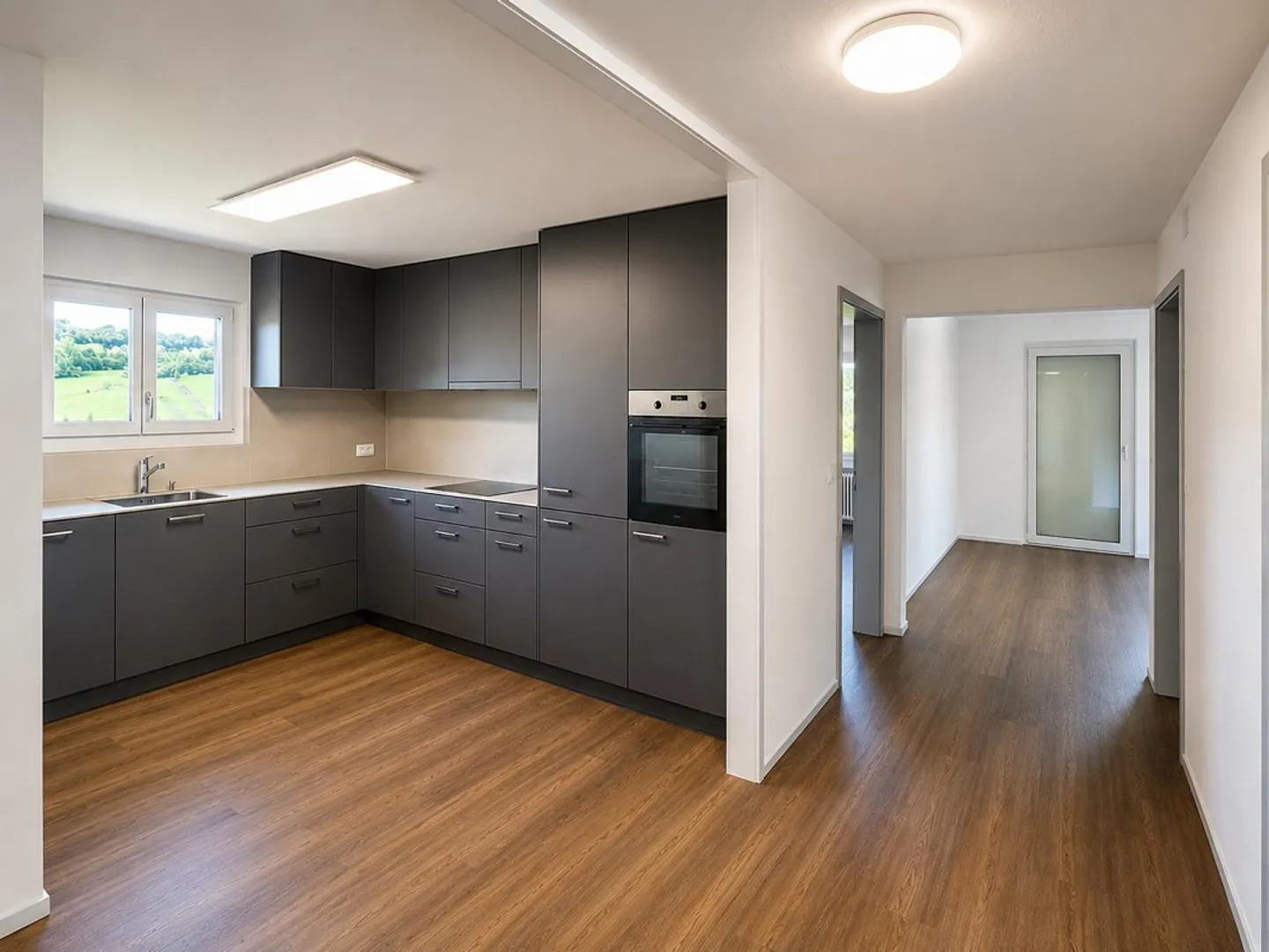 First occupancy after complete renovation – stylish 4.5-room apartment - Photo 1 of 6
