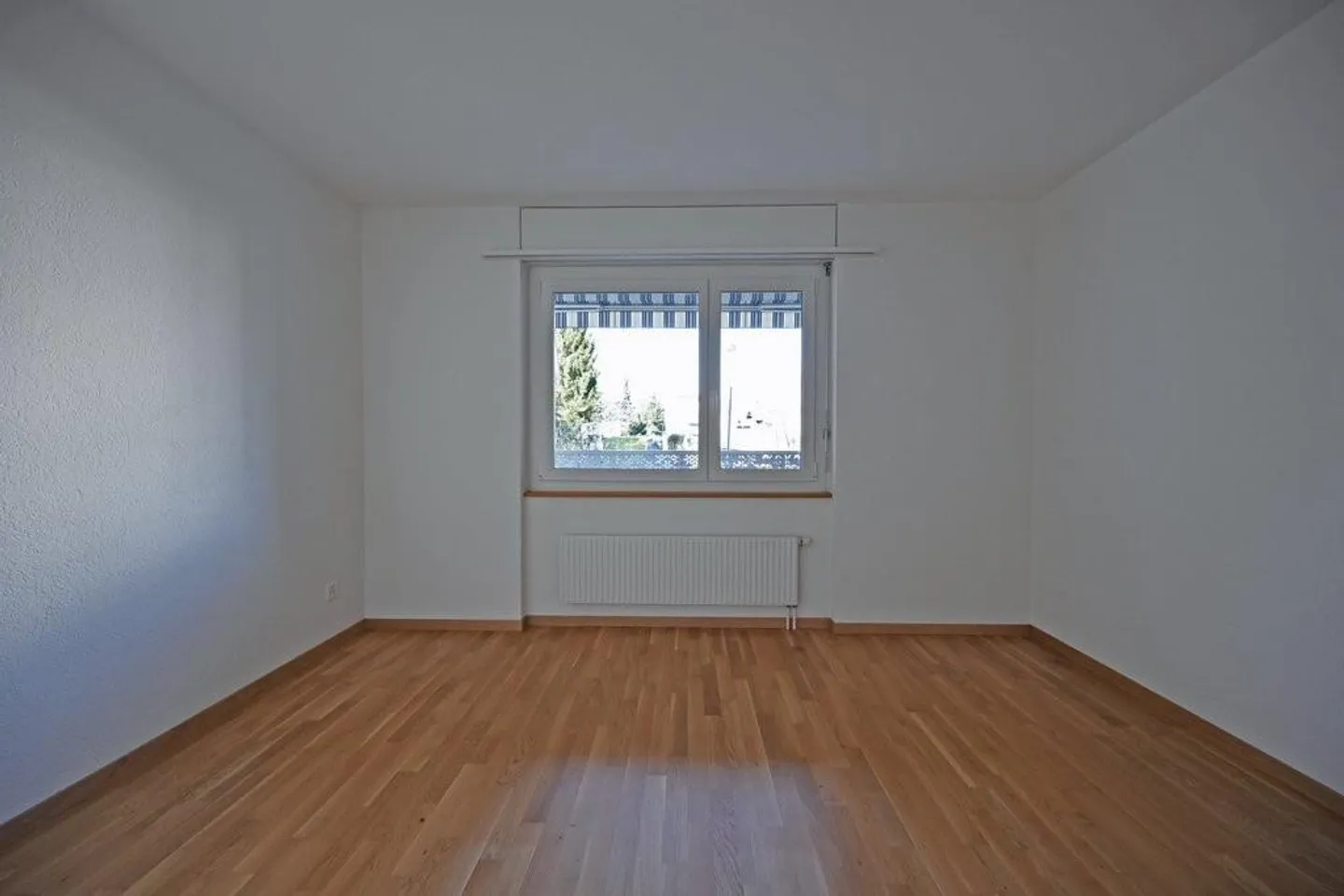 Family Home with Terrace - Photo 5 of 11