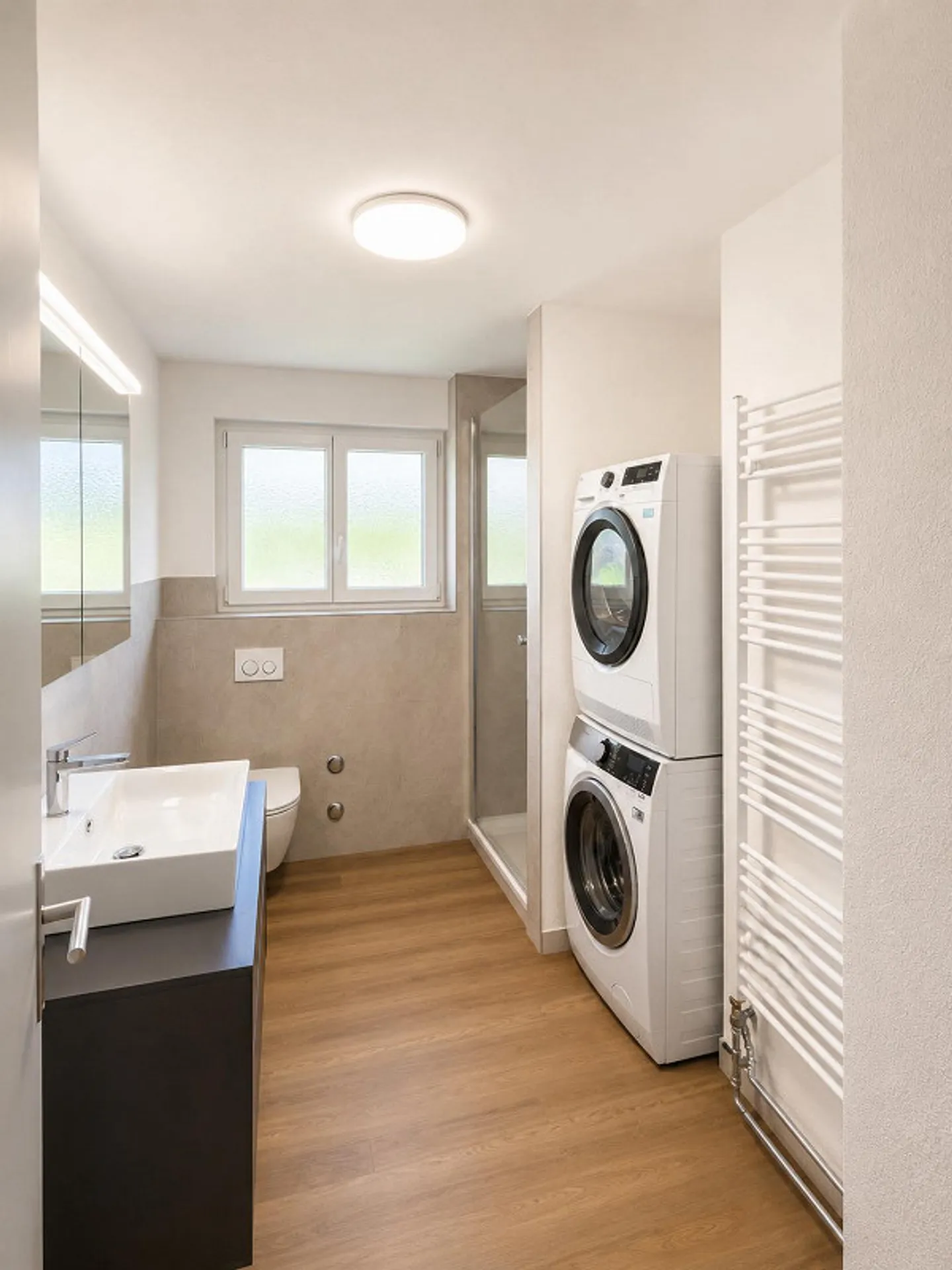 First occupancy after complete renovation – stylish 4.5-room apartment - Photo 3 of 6