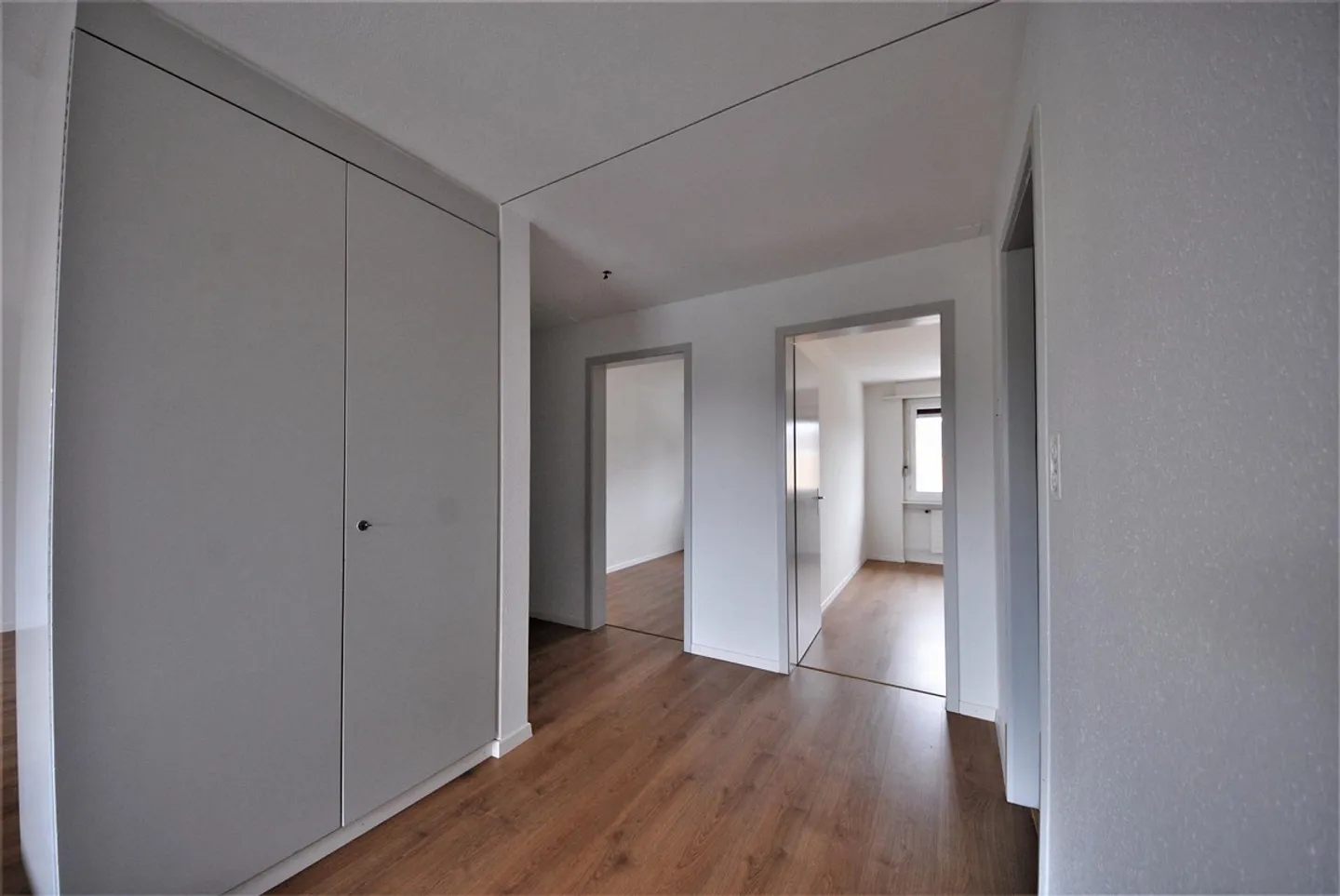 Central 3.5-room apartment - Photo 5 of 8