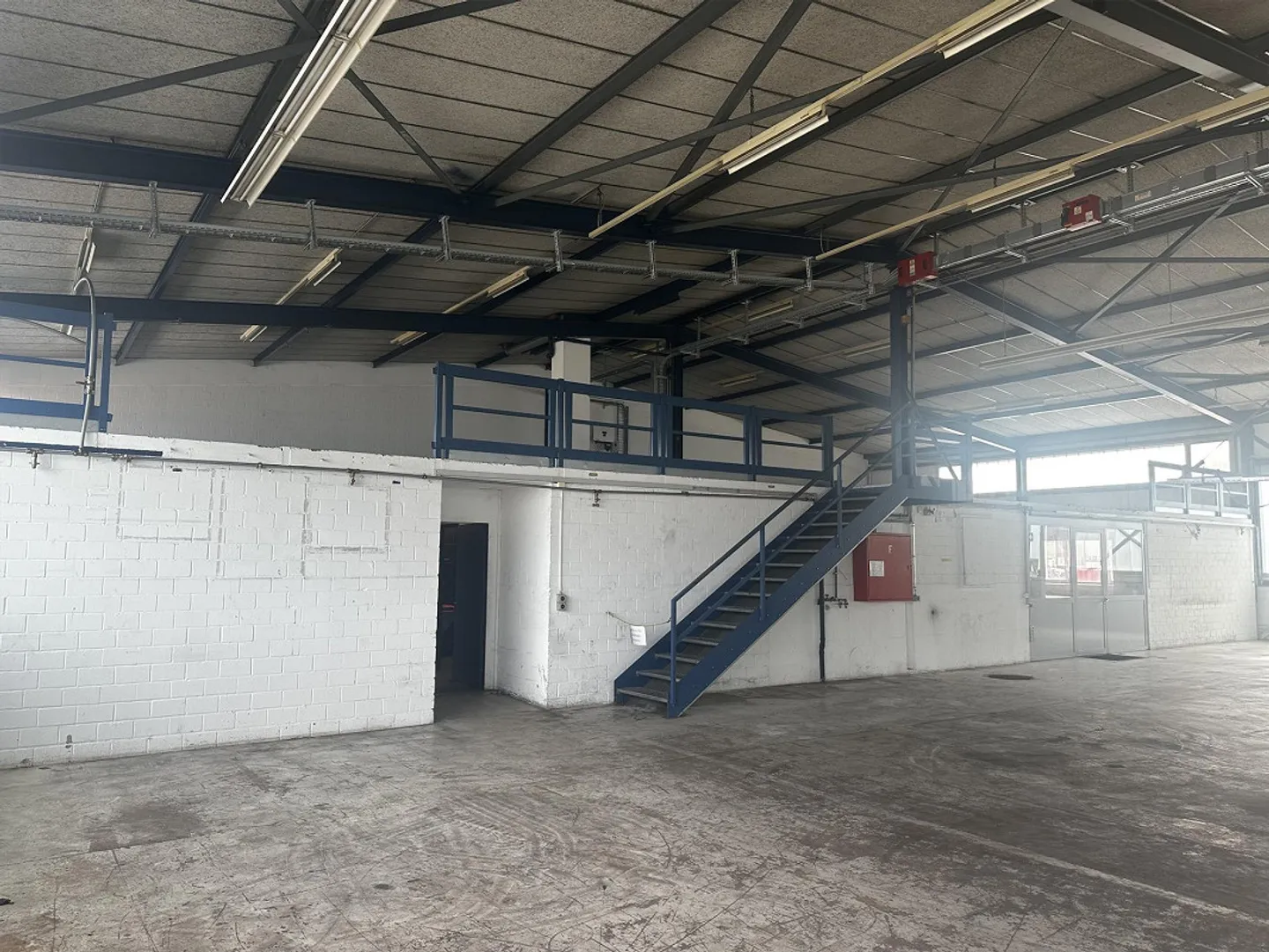 Industrial and Commercial Hall, Bruggmatte Reiden - Photo 3 of 8