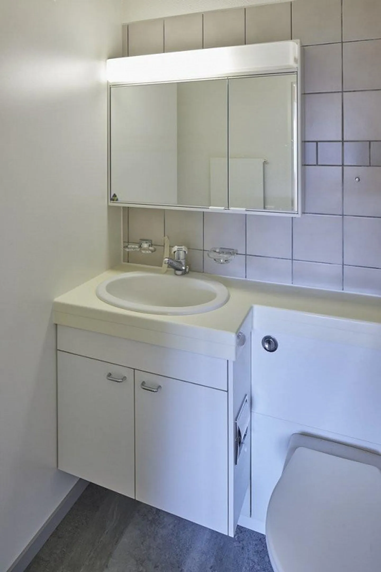 LOUER SANS CAUTION propriété populaire, à meilleur emplacement - Photo 3 sur 9