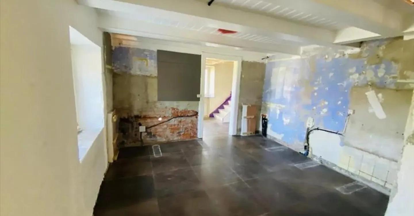 4.5 Room House - Photo 12 of 13