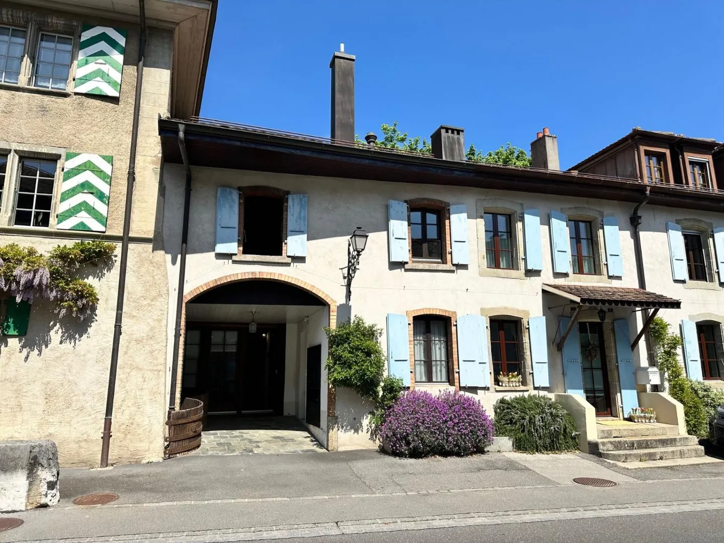 Charming Triplex in Etoy - Photo 1 of 12
