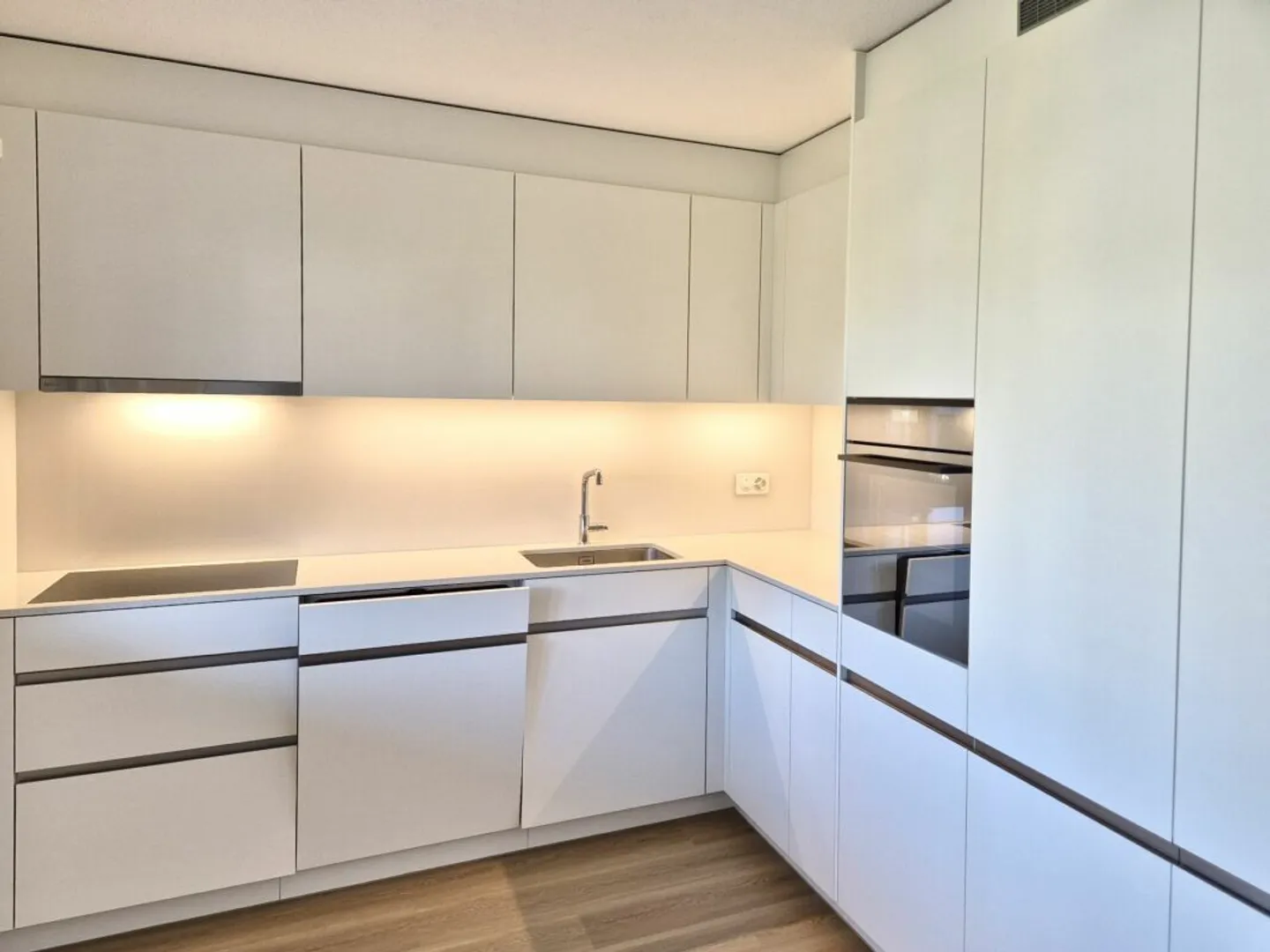 Attractive 3.5-room apartment with sunny balcony - First occupancy after loving overall renovation - Photo 1 of 12
