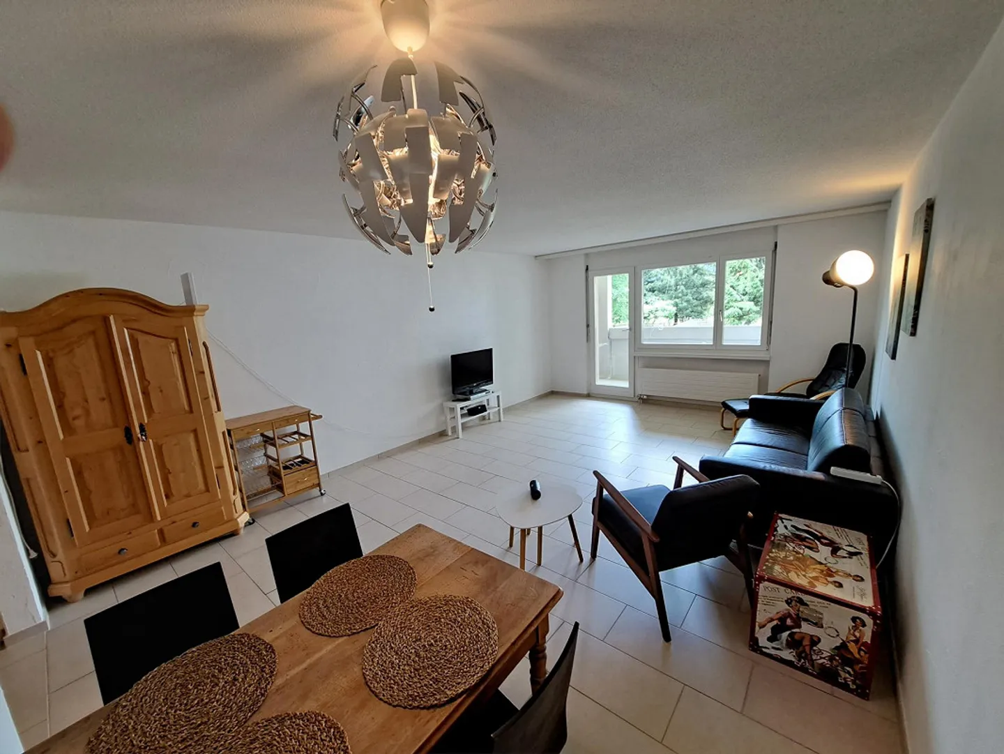Beautiful 1-room apartment available from 1.8.26 including parking space - Photo 2 of 27