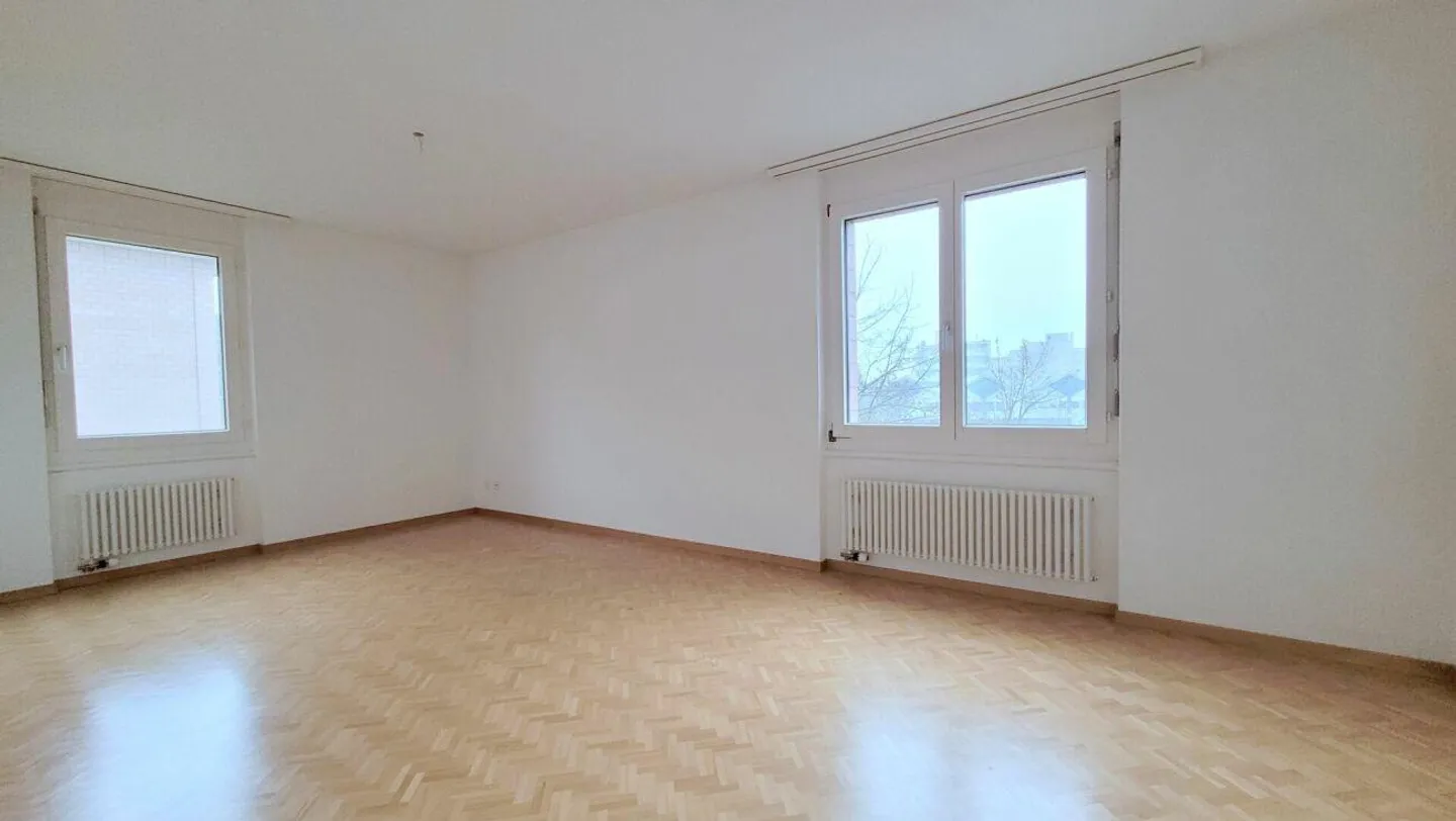 Appartamento spazioso, luminoso e adatto ai bambini con molta luce e vista - Foto 6 di 11