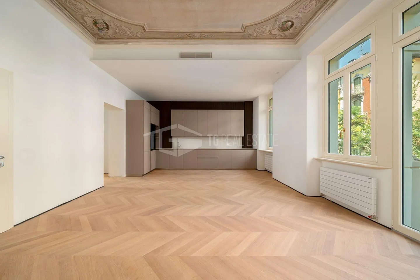 APPARTEMENT ÉLÉGANT AU CENTRE DE LUGANO - Photo 1 sur 12