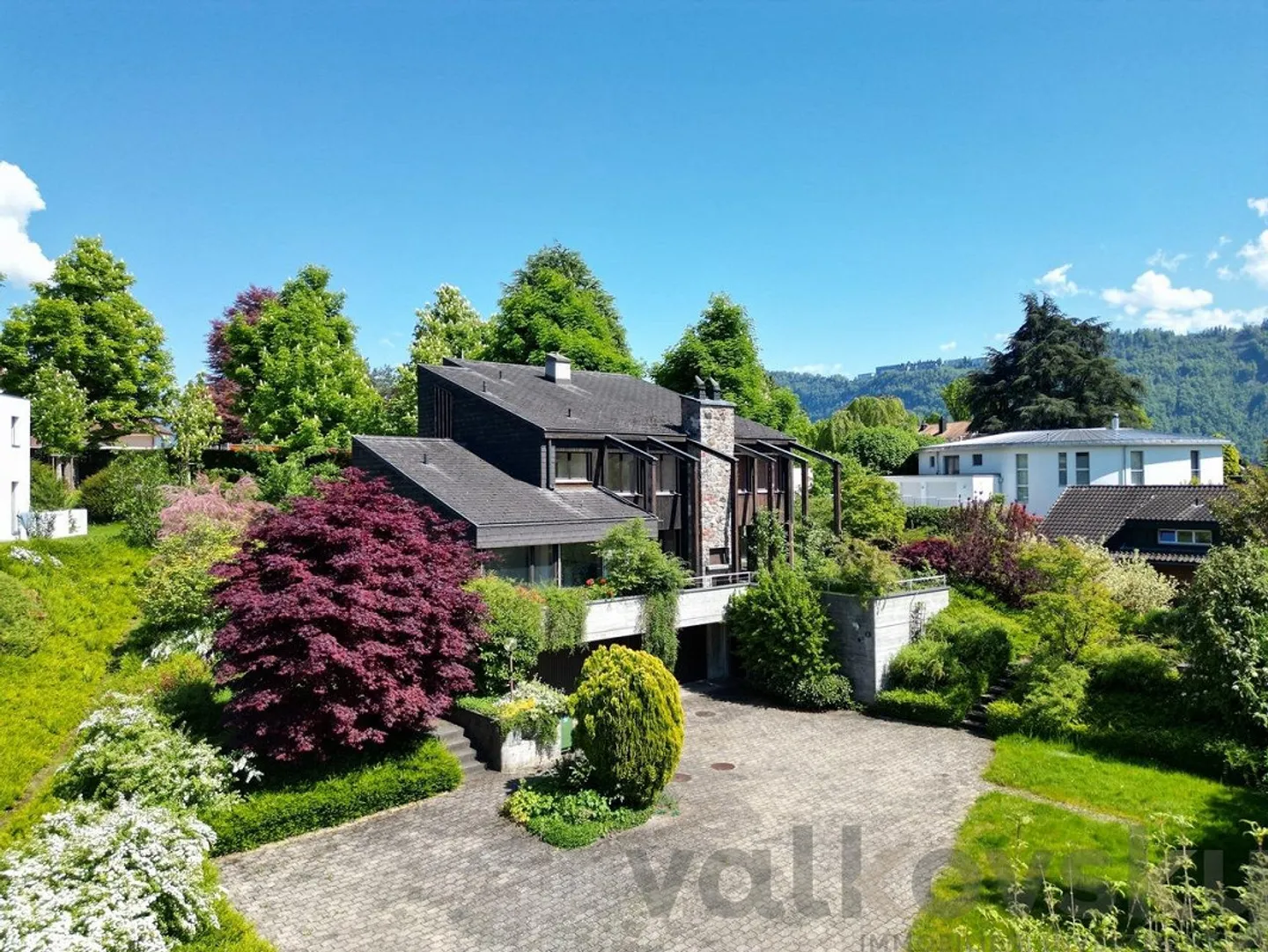 Villa con grande potenziale in una posizione da sogno - Foto 7 di 18