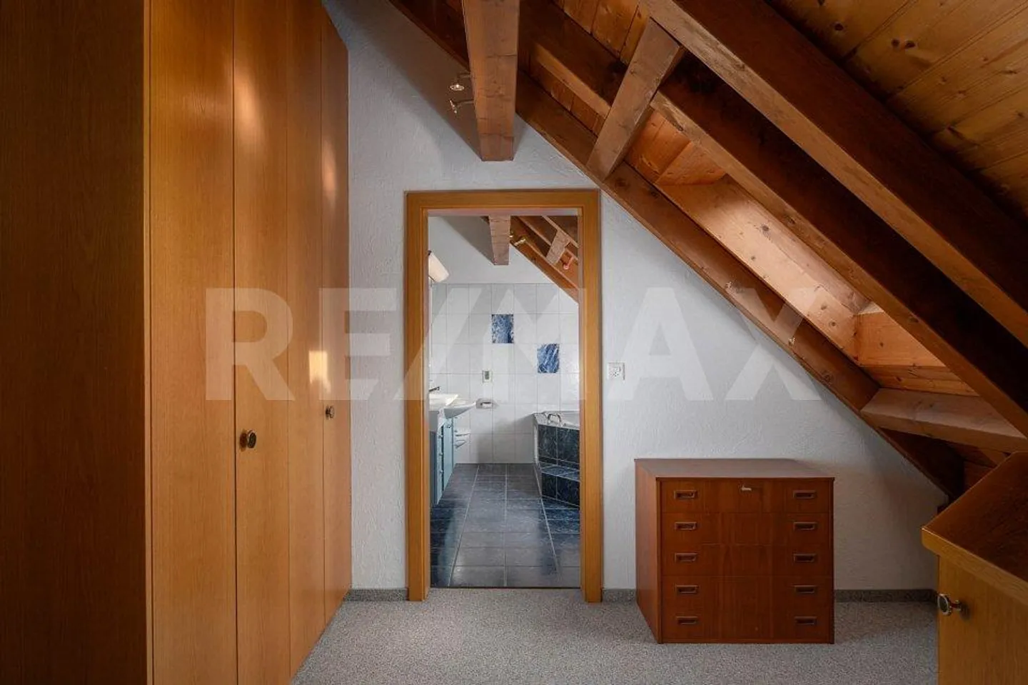 Geräumiges Duplex mit Aussicht - Foto 12 von 13