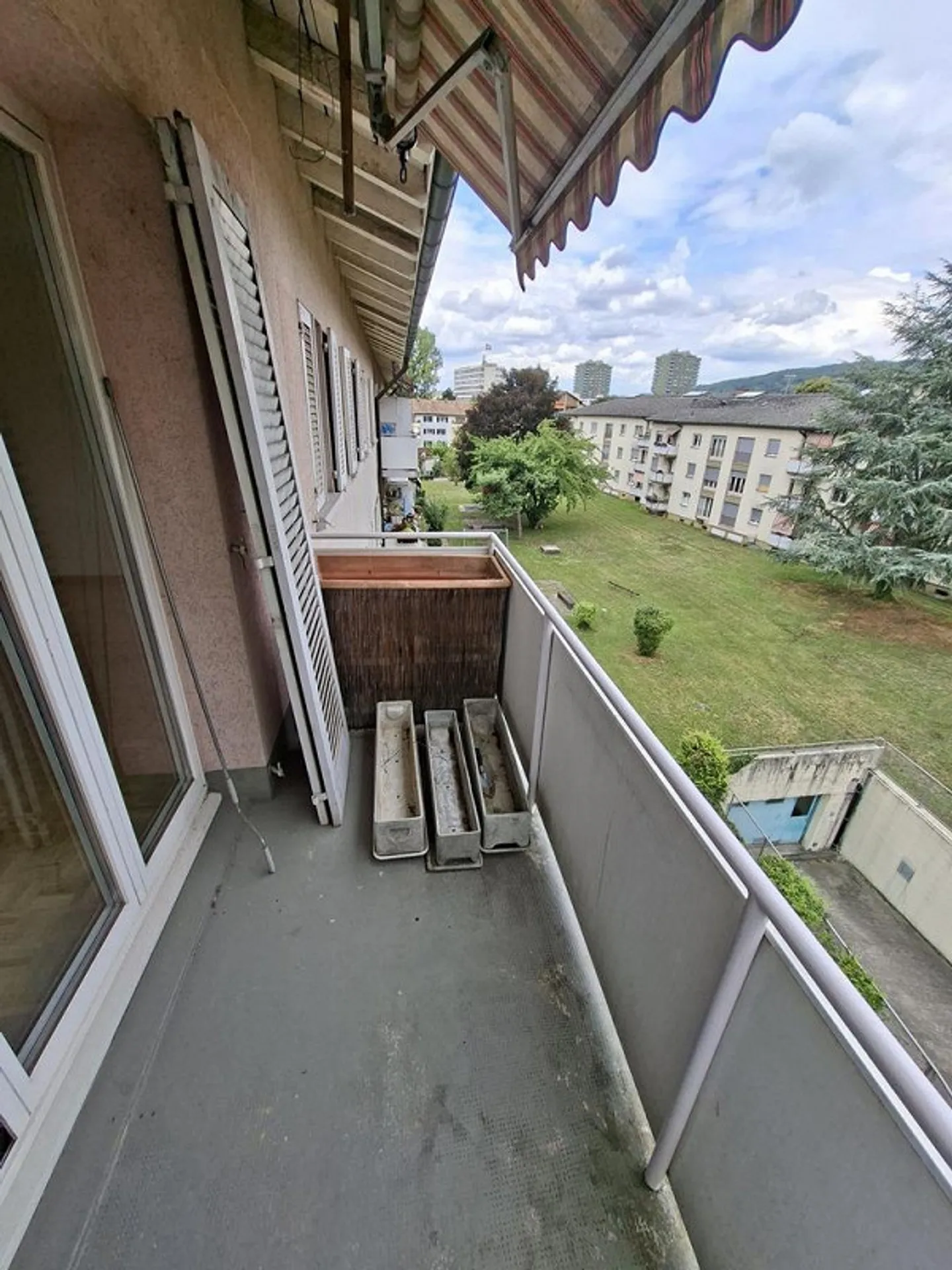 Charming 2.5-room apartment in the heart of Birsfelden - Photo 8 of 12