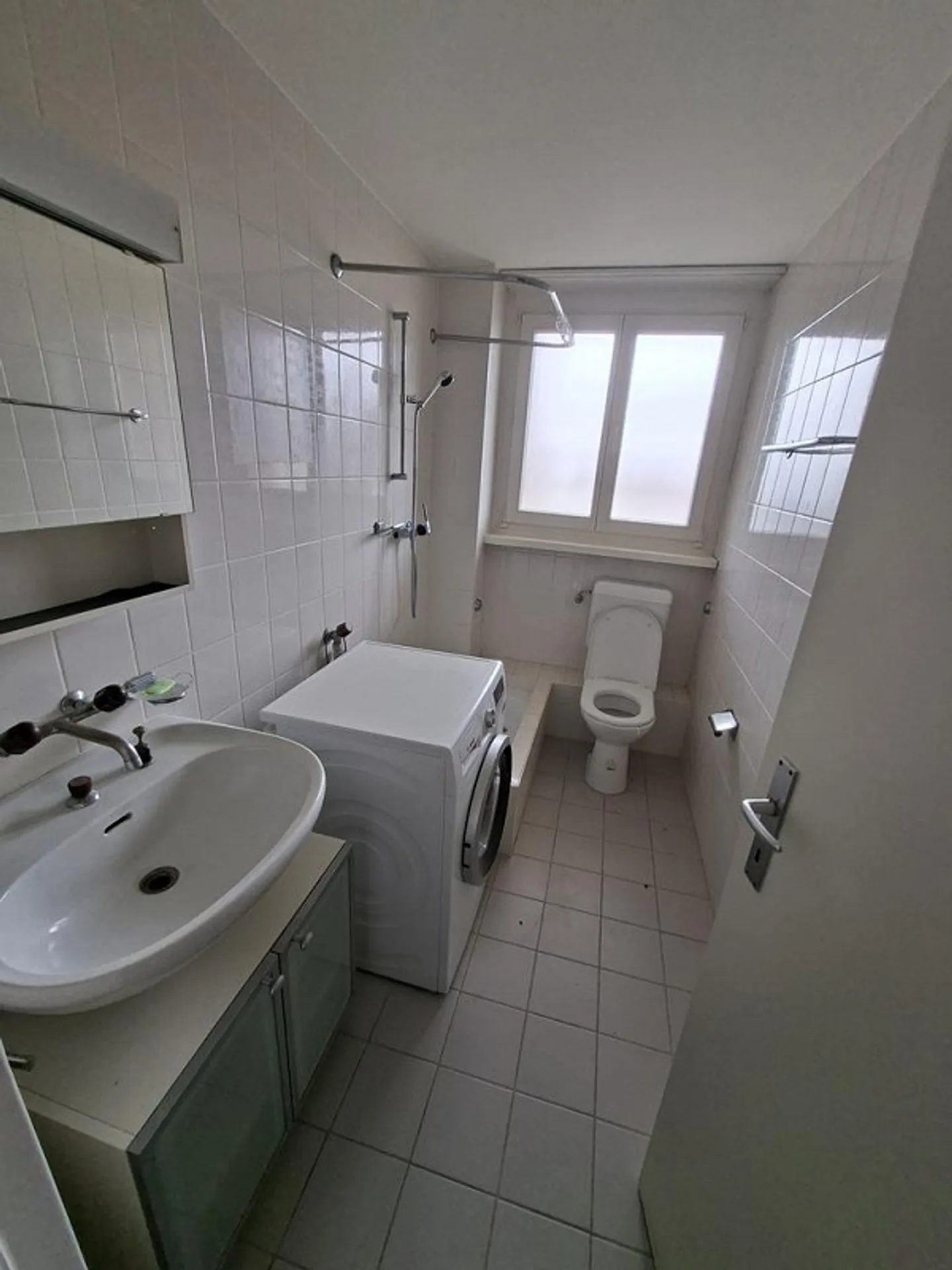 Charming 2.5-room apartment in the heart of Birsfelden - Photo 10 of 12