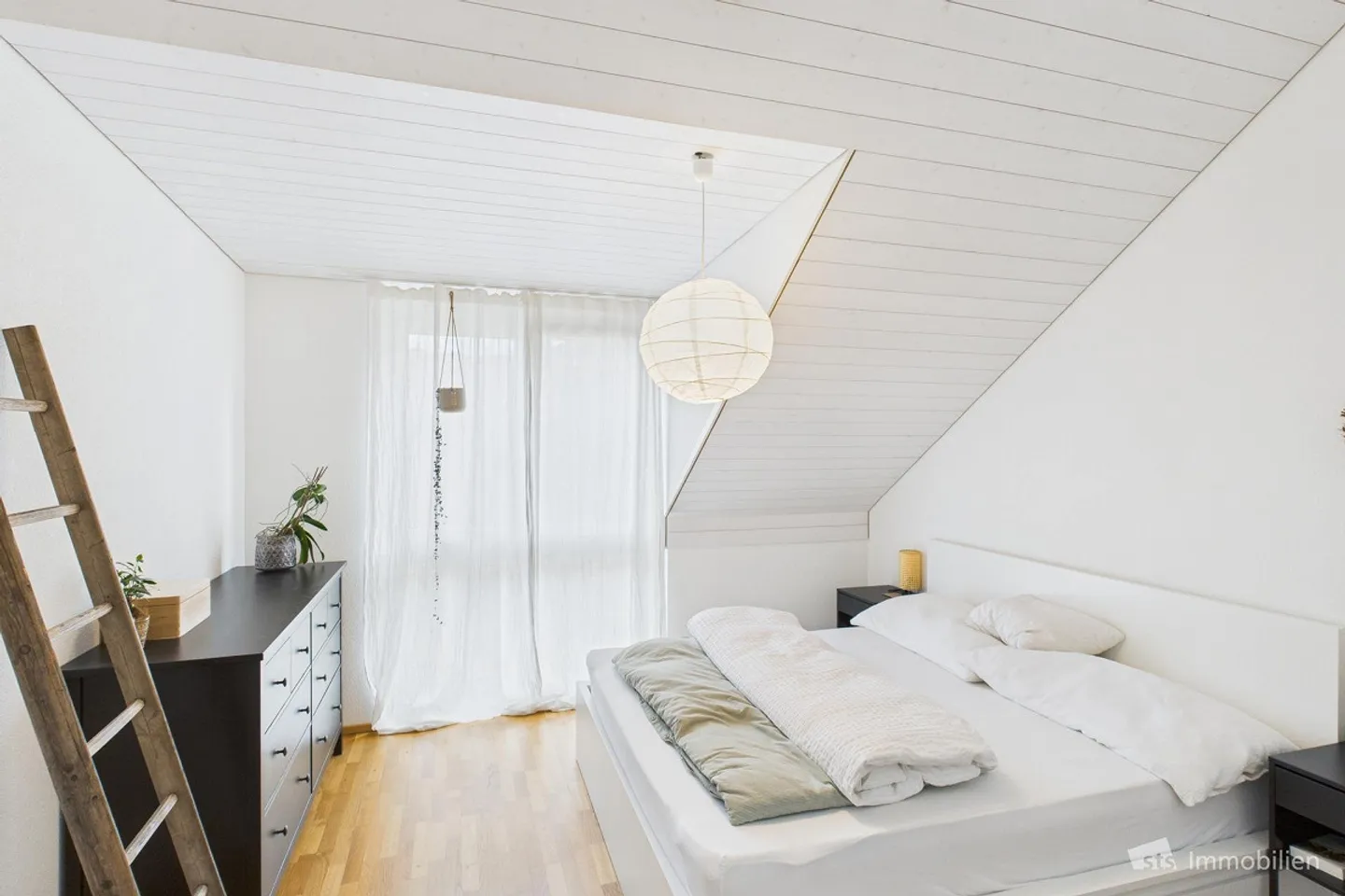 Vivre dans le grenier avec vue - Photo 6 sur 13