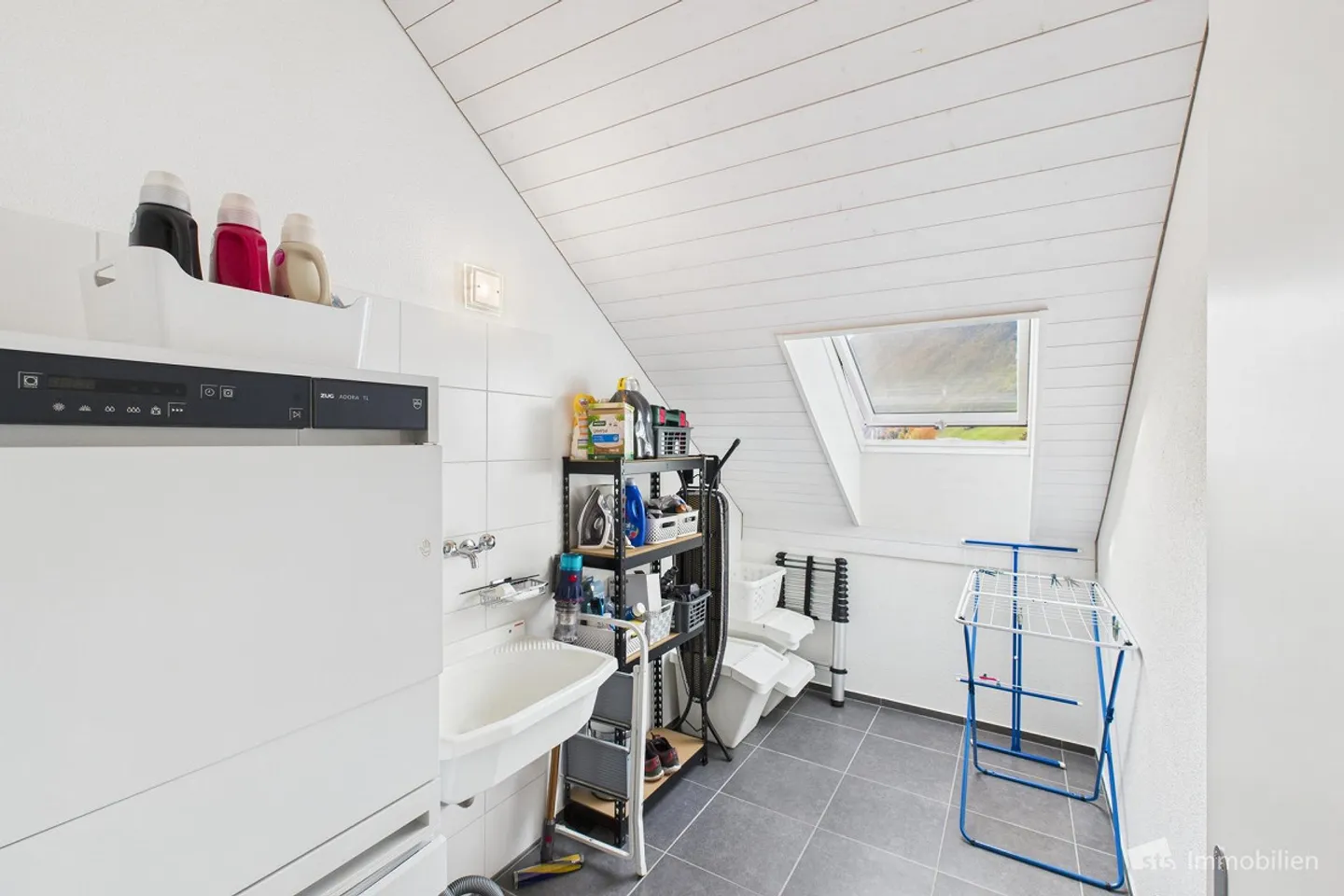 Vivre dans le grenier avec vue - Photo 9 sur 13