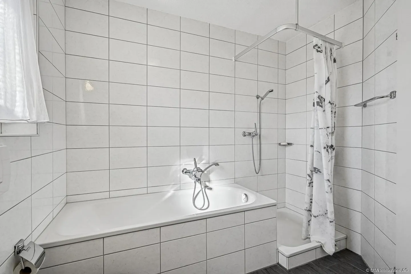 Maison de ville bien entretenue avec un jardin accueillant - Photo 9 sur 15