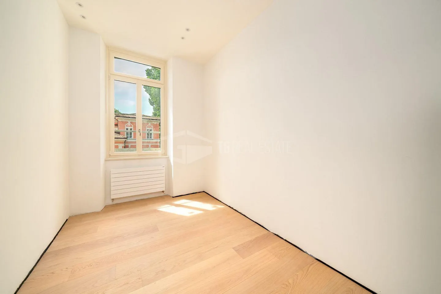 APPARTEMENT ÉLÉGANT AU CENTRE DE LUGANO - Photo 5 sur 12