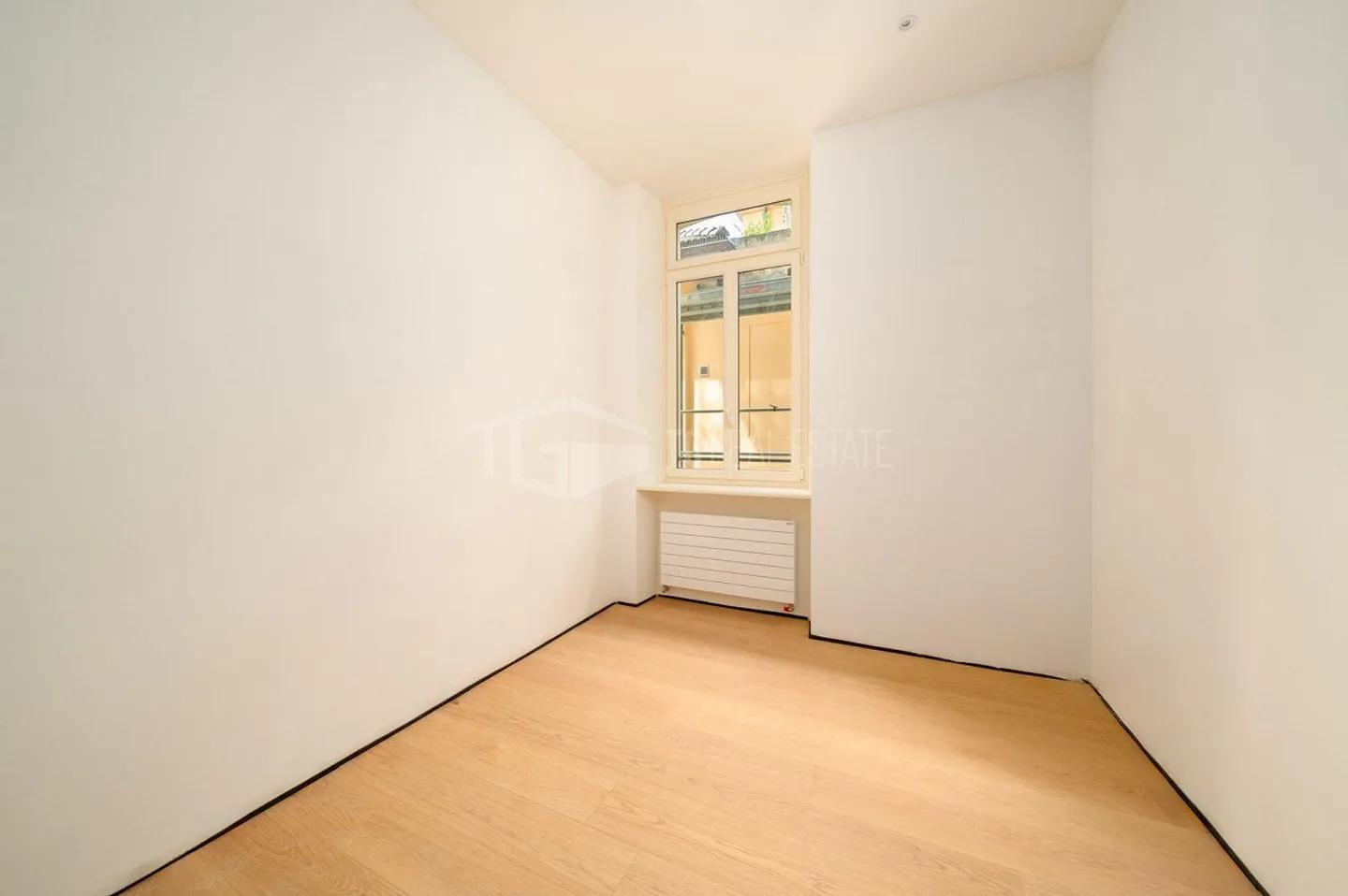 APPARTEMENT ÉLÉGANT AU CENTRE DE LUGANO - Photo 7 sur 12