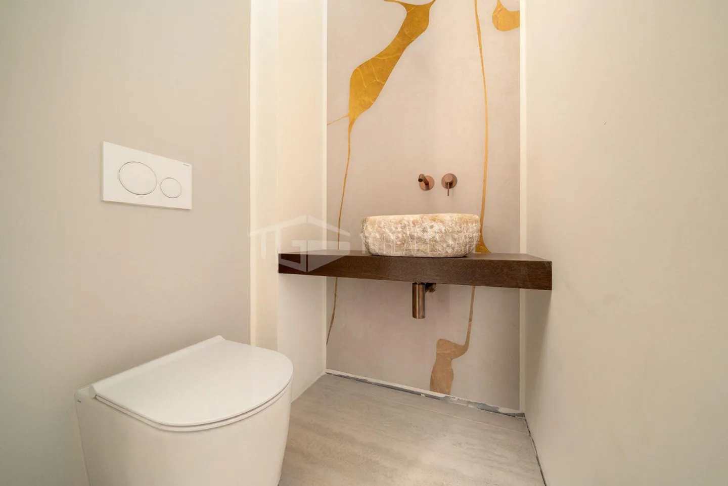 APPARTEMENT ÉLÉGANT AU CENTRE DE LUGANO - Photo 9 sur 12