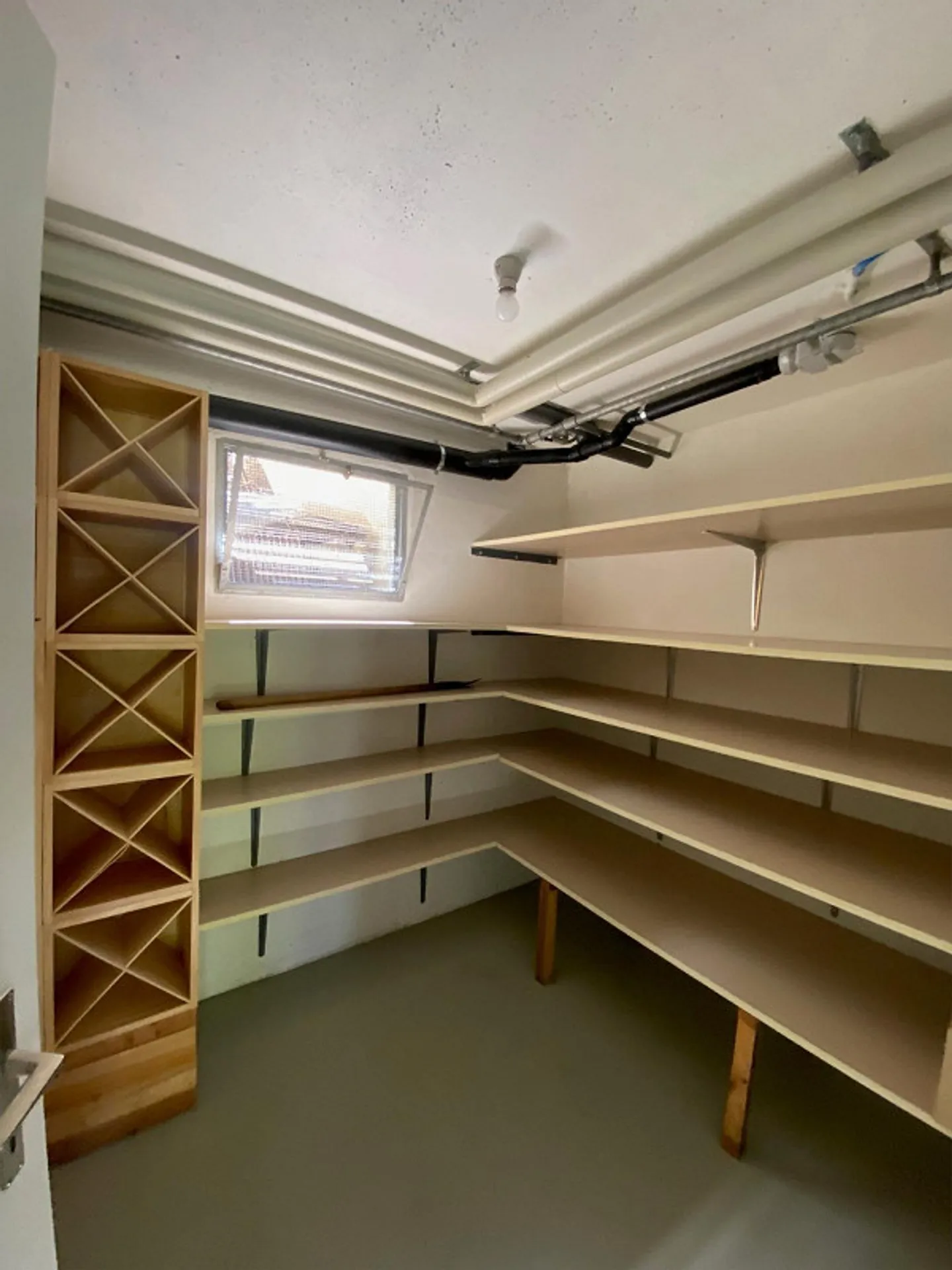Single-family house with additional hobby room and garden house - Photo 16 of 20