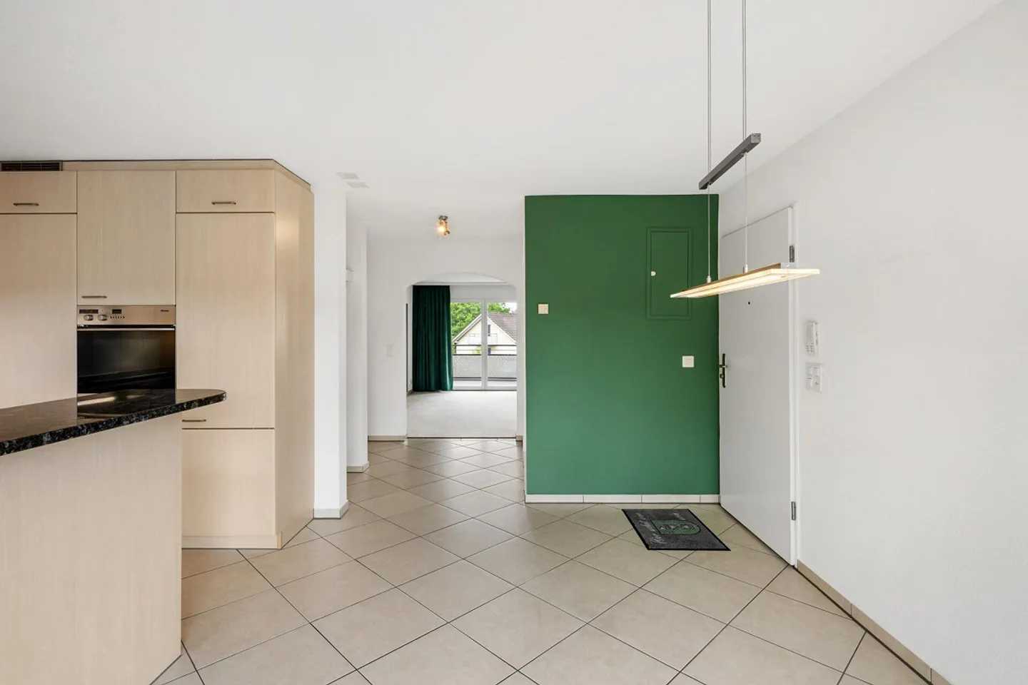 Attractive 4.5-Room Apartment with Top Connection - Photo 14 of 26