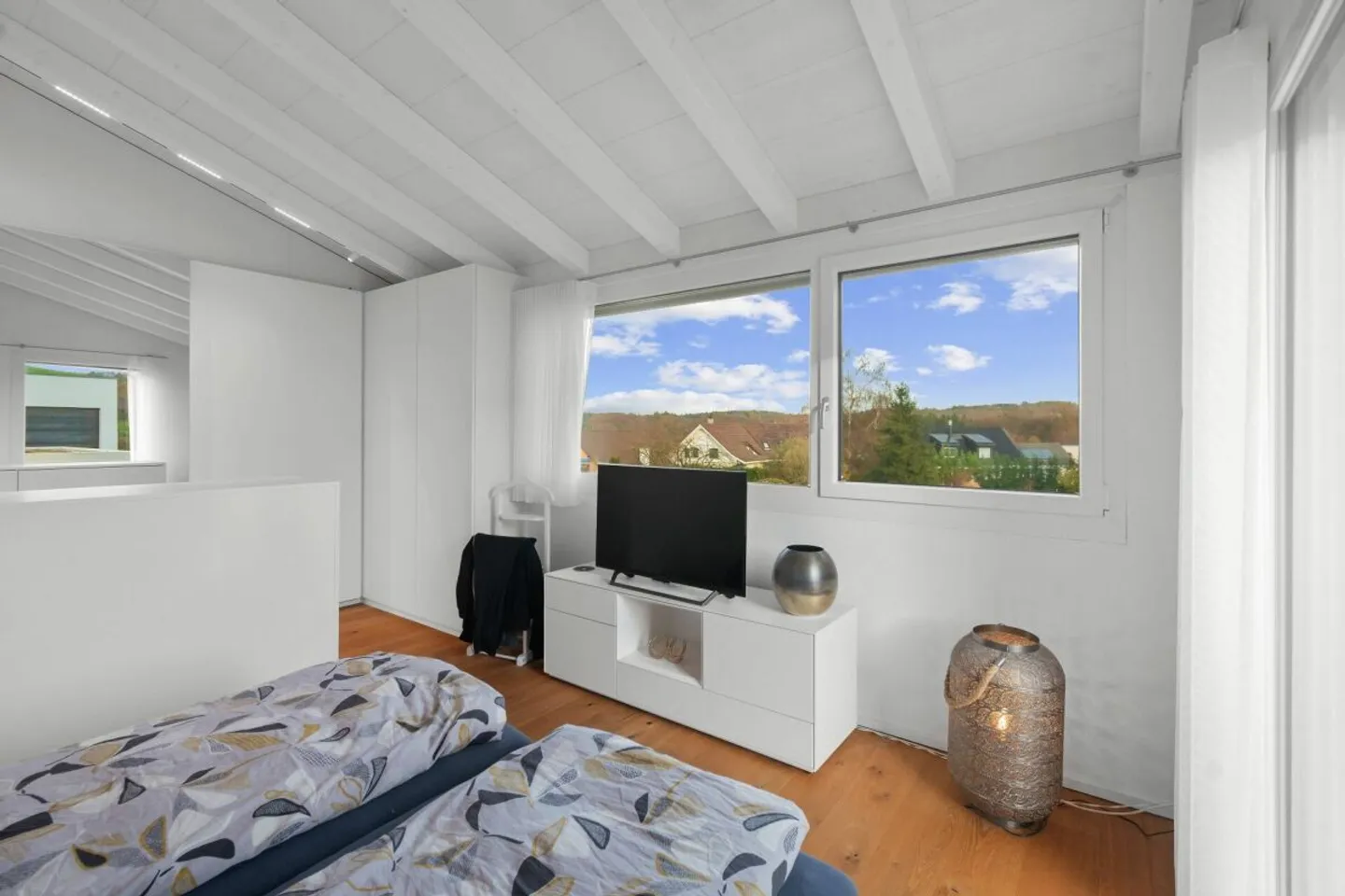 Modernes Einfamilienhaus mit Garten - Foto 17 von 17