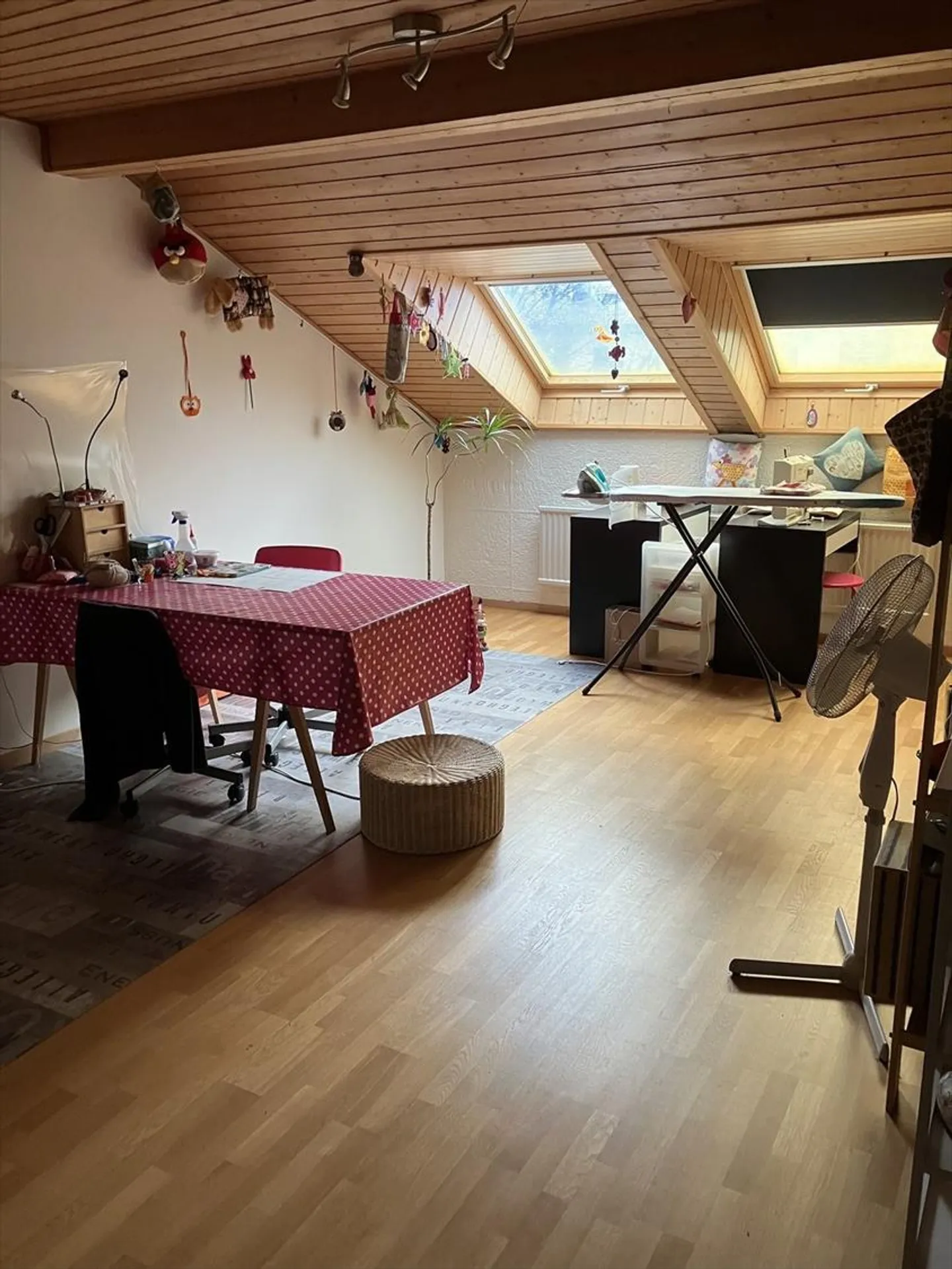 JOLI STUDIO A LOUER - Photo 1 sur 8