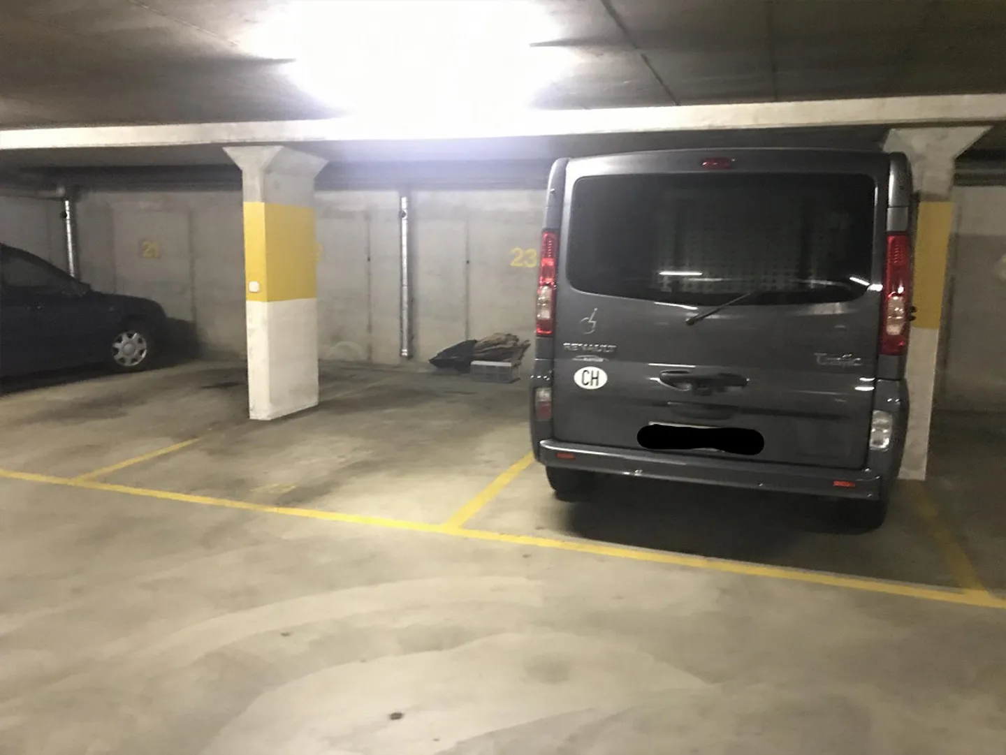 Posto auto in una posizione centrale - Foto 3 di 5
