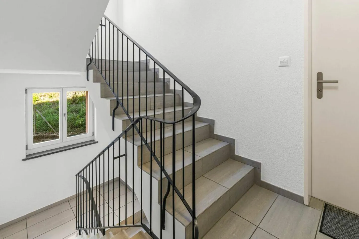 Attractive Residential Property in Füllinsdorf - Photo 6 of 9
