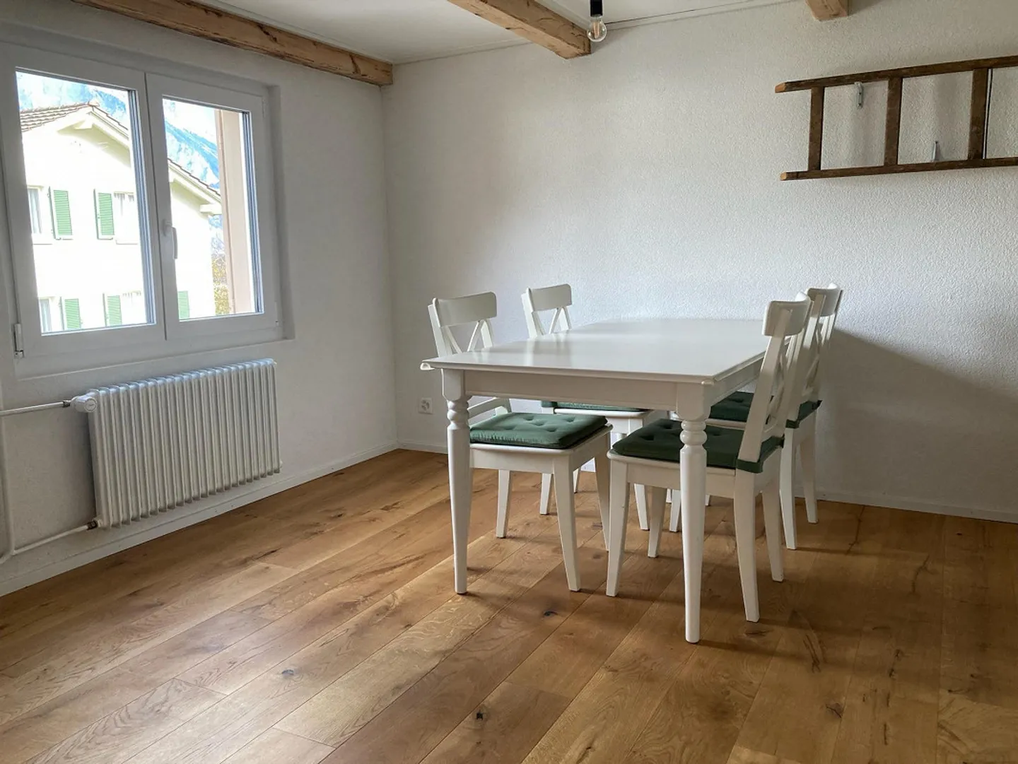 Casa di testa ristrutturata con stile in posizione centrale a Vilters - Foto 2 di 18