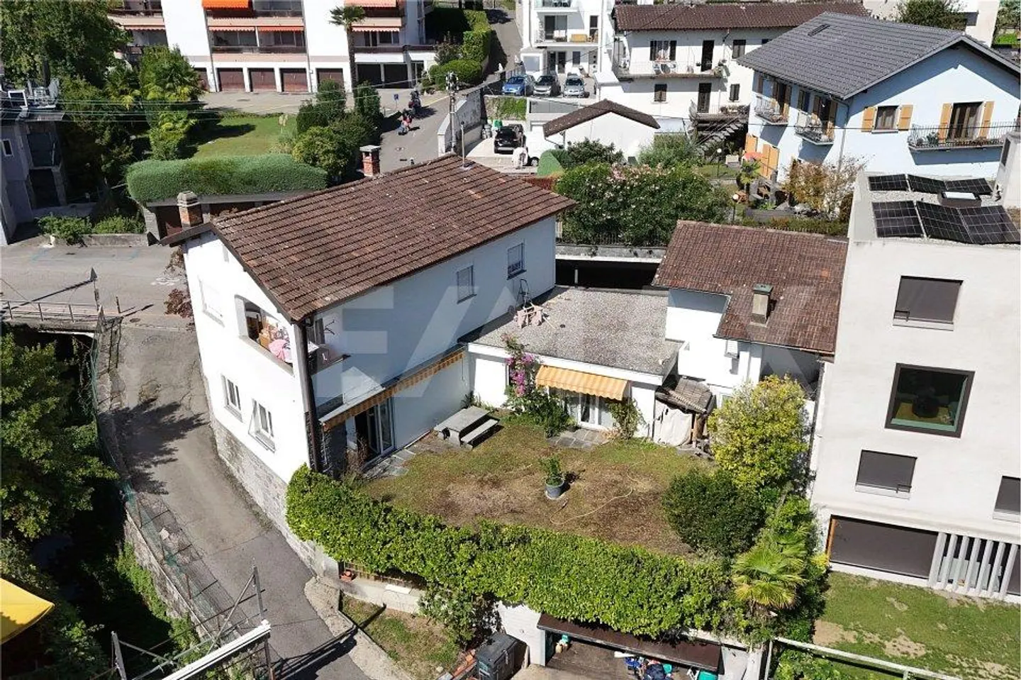 House with two apartments - Photo 1 of 13