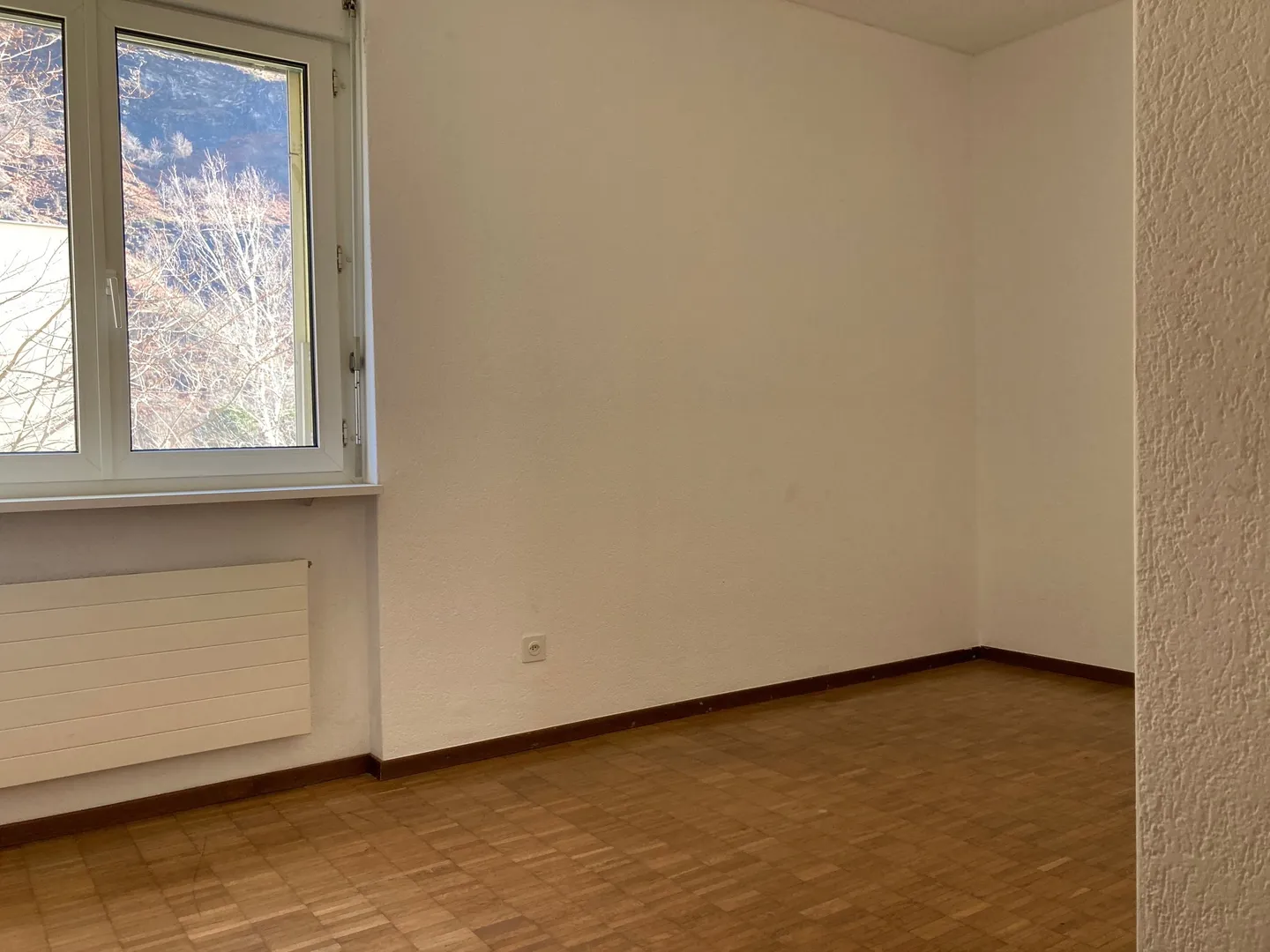 Appartement lumineux de 3,5 pièces avec balcon et parc - Photo 8 sur 12