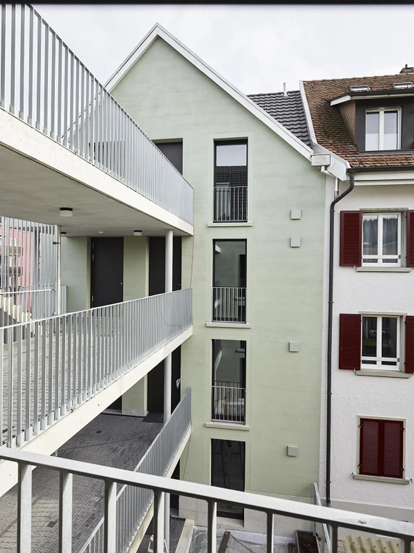 Moderno appartamento di 3,5 stanze con balcone nel quartiere Eichliacker - Foto 2 di 10