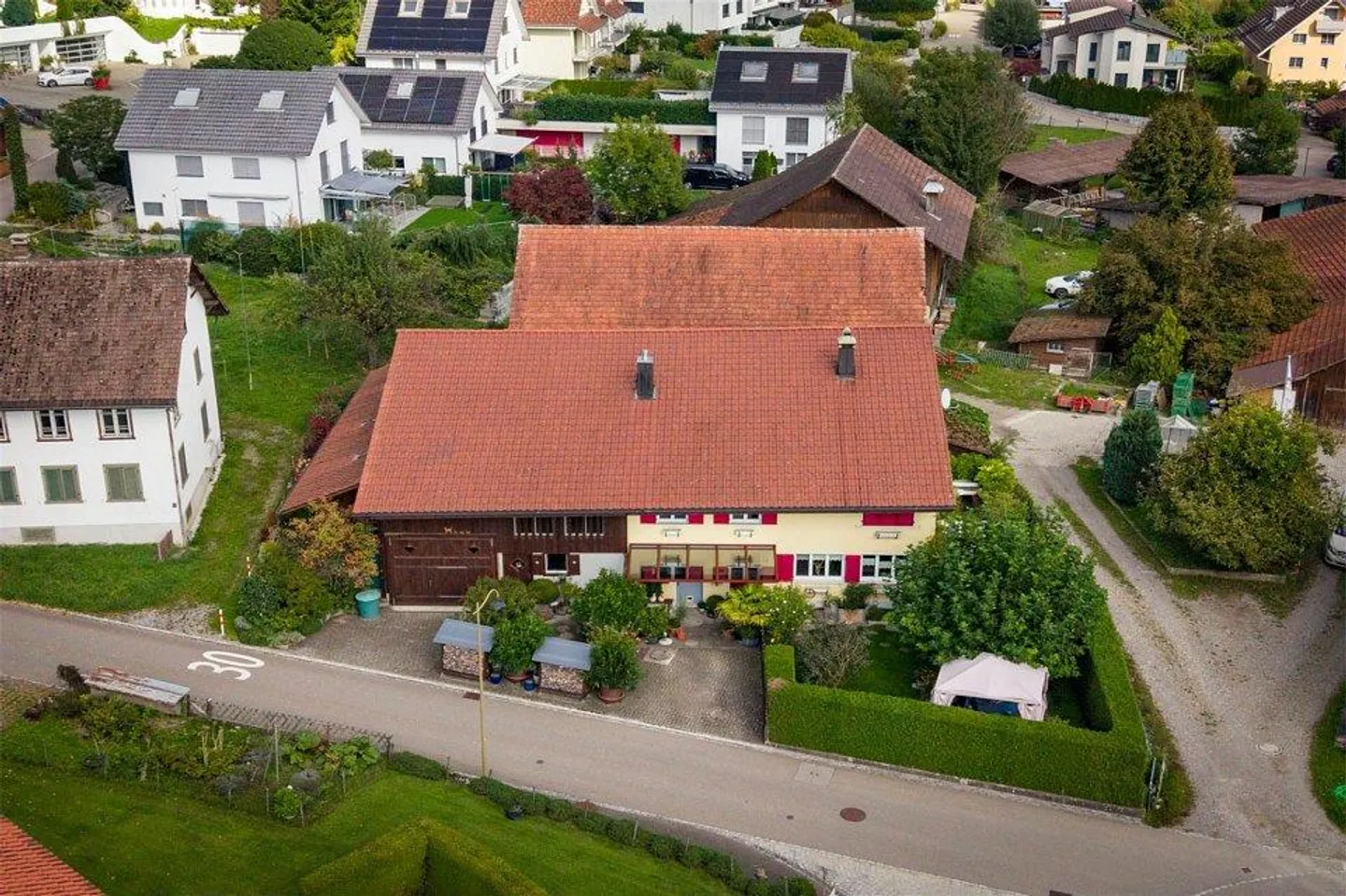 Casa singola in affitto - Foto 2 di 12