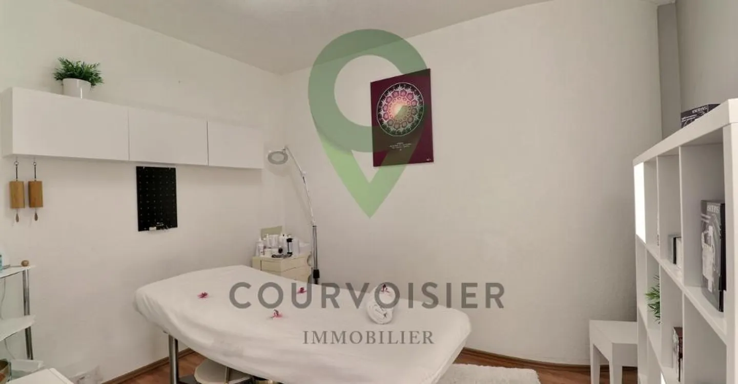 Opportunity to acquire 2 commercial premises - Photo 6 of 10