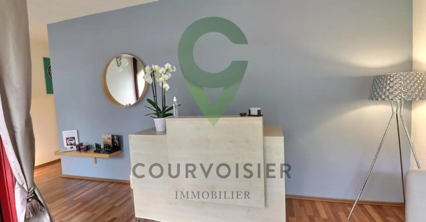 Opportunity to acquire 2 commercial premises - Photo 7 of 10