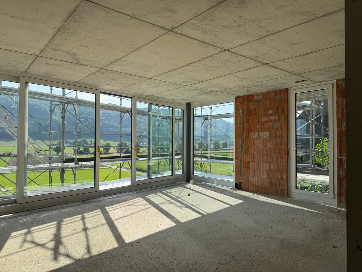 New construction project "THE VALLEY" garden apartment 1 - Photo 6 of 13